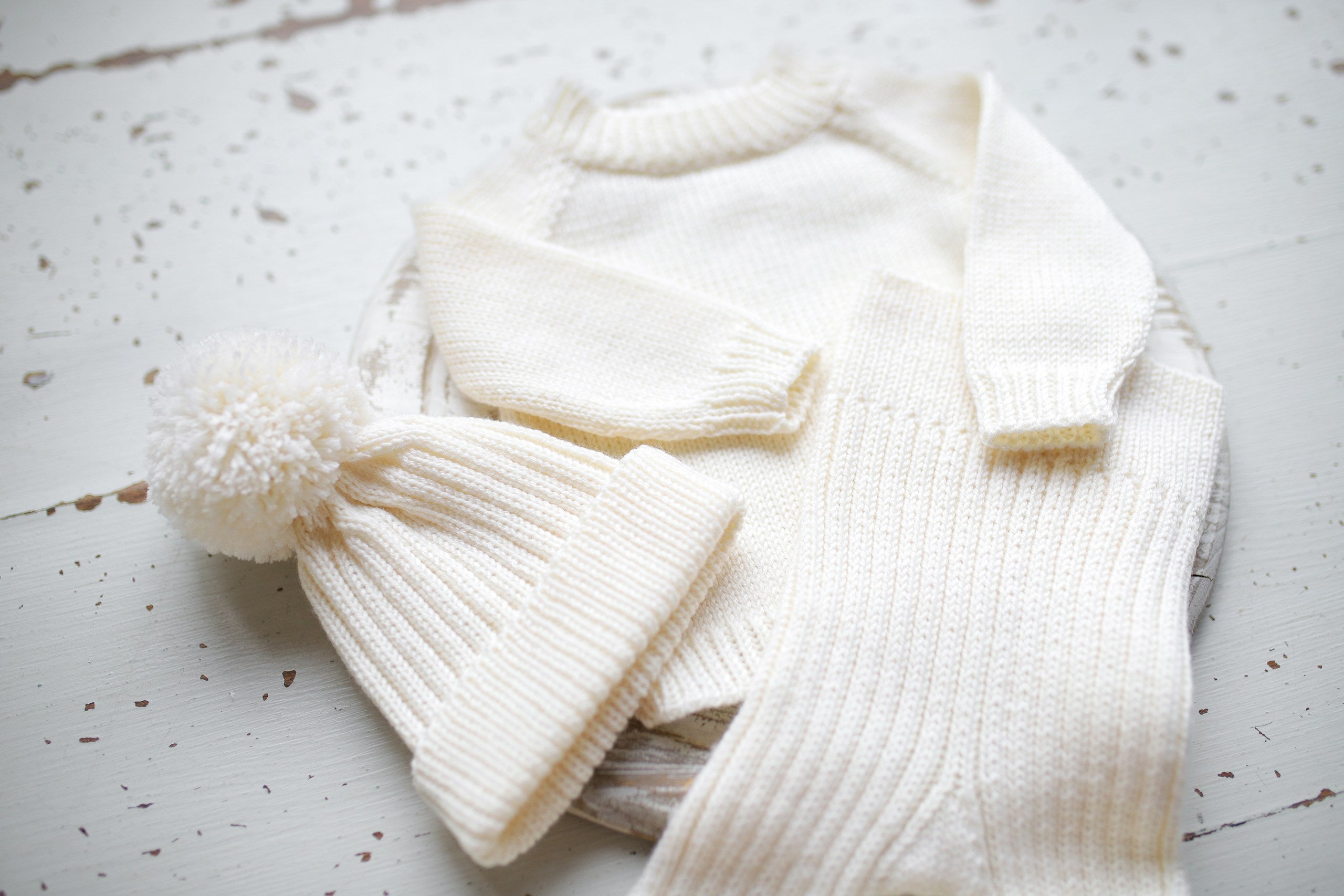 Merino Wool Newborn Baby Set, Newborn Baby Clothes Set, Sweater and Pants, Neutral Baby Set, Newborn Baby Clothes, Maternity Gift, Knitted Newborn Photo Shoot Props