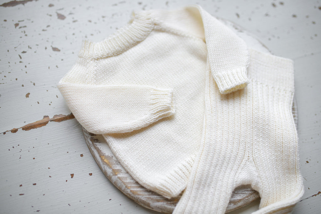 Merino Wool Newborn Baby Set, Newborn Baby Clothes Set, Sweater and Pants, Neutral Baby Set, Newborn Baby Clothes, Maternity Gift, Knitted Newborn Photo Shoot Props