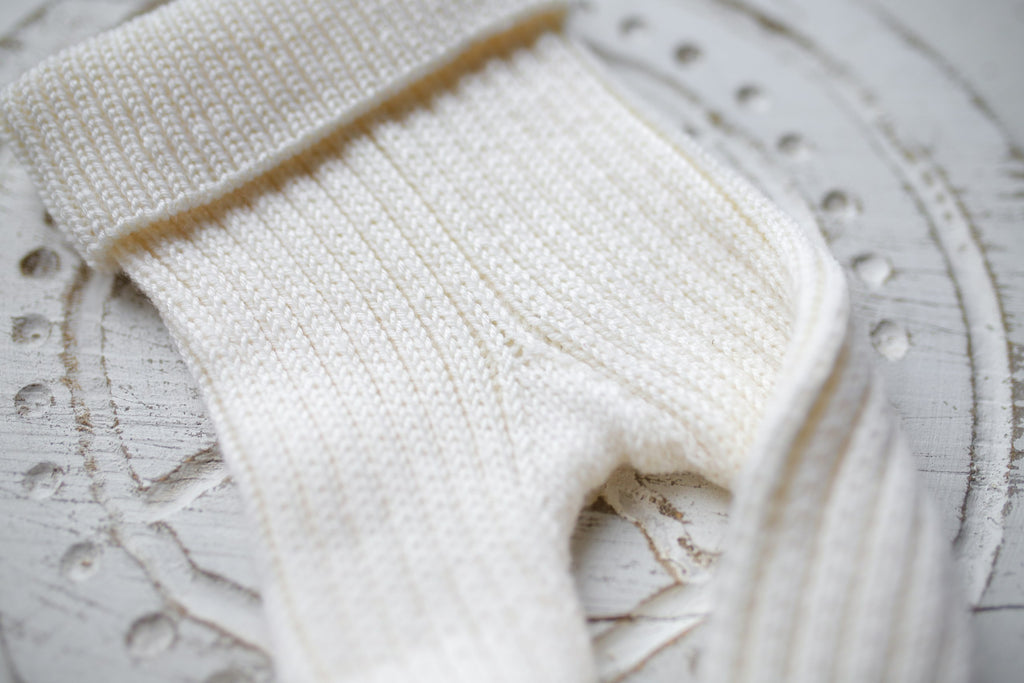 Merino Wool Newborn Baby Set, Newborn Baby Clothes Set, Sweater and Pants, Neutral Baby Set, Newborn Baby Clothes, Maternity Gift, Knitted Newborn Photo Shoot Props