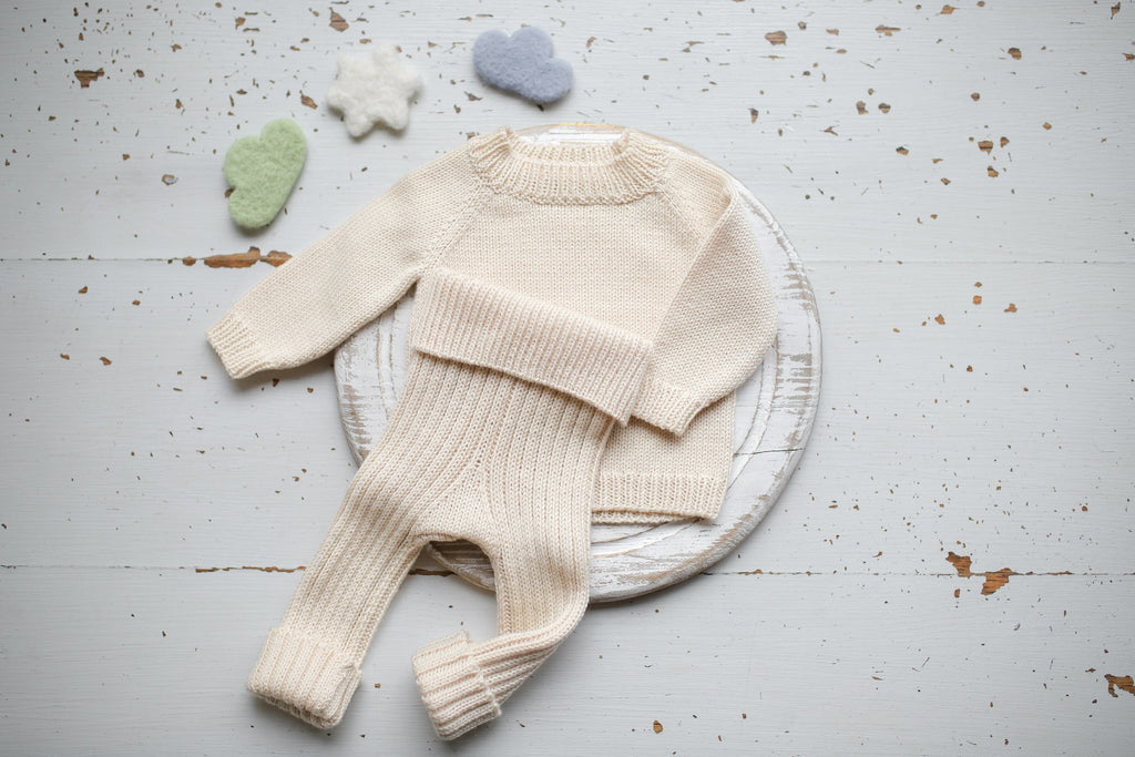 Merino Wool Newborn Baby Set, Newborn Baby Clothes Set, Sweater and Pants, Neutral Baby Set, Newborn Baby Clothes, Maternity Gift, Knitted Newborn Photo Shoot Props