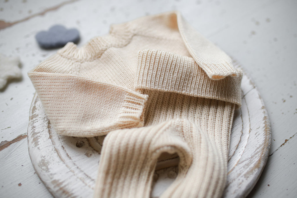 Merino Wool Newborn Baby Set, Newborn Baby Clothes Set, Sweater and Pants, Neutral Baby Set, Newborn Baby Clothes, Maternity Gift, Knitted Newborn Photo Shoot Props (Copy)