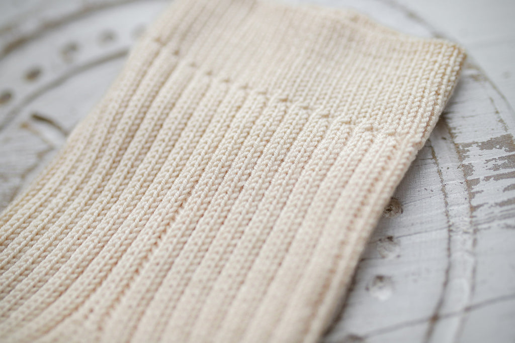 Merino Wool Newborn Baby Set, Newborn Baby Clothes Set, Sweater and Pants, Neutral Baby Set, Newborn Baby Clothes, Maternity Gift, Knitted Newborn Photo Shoot Props (Copy)