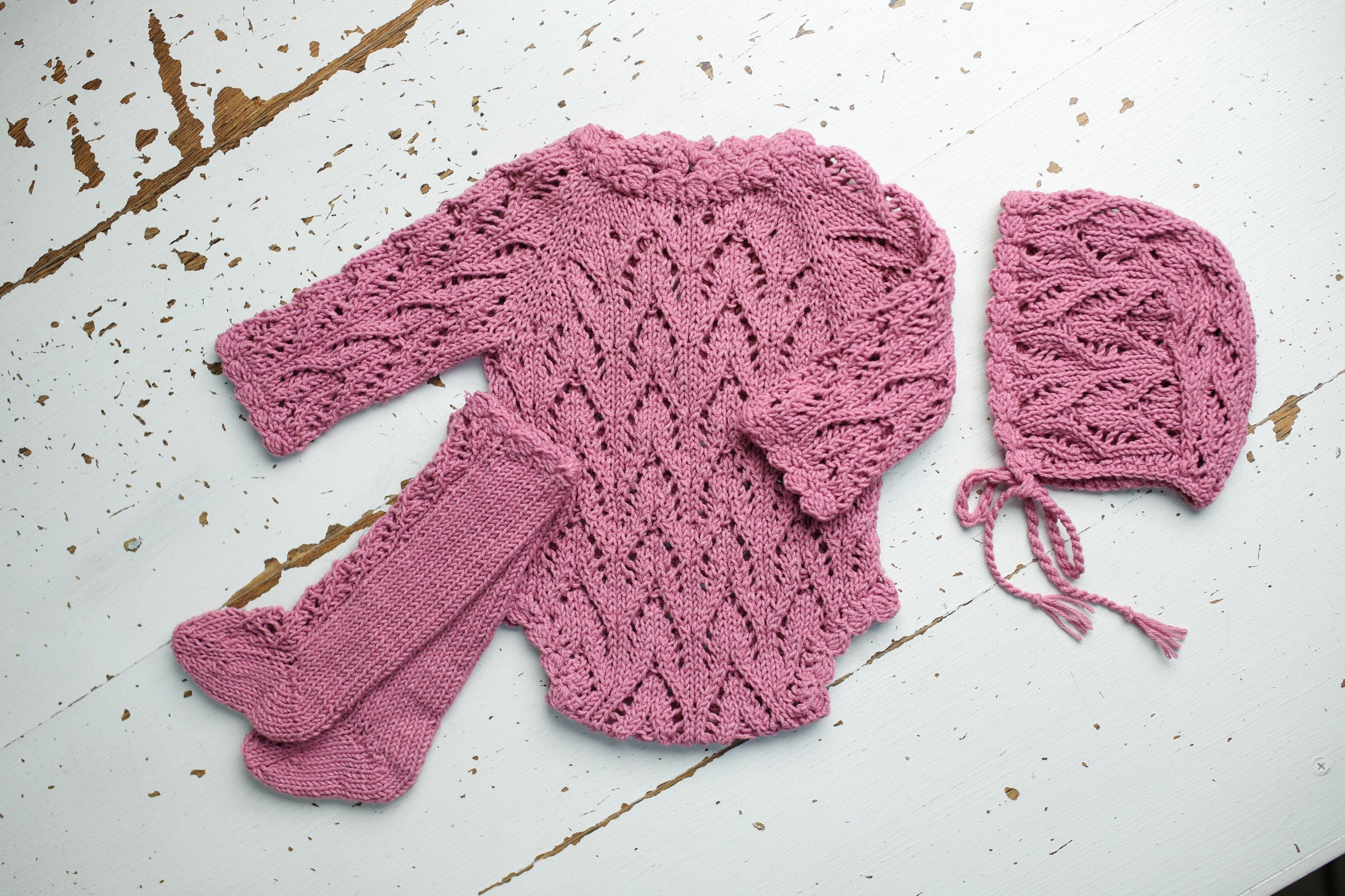 Knitted newborn set, knitted newborn jumpsuit, newborn hat, newborn clothing set, newborn cap, newborn photo shoot, maternity gift, knitted accessories for newborn photo shoot