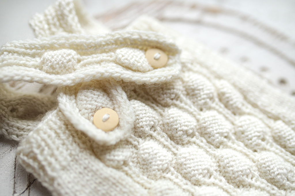 Knitted jumpsuit and bonnet for newborn, knitted set for newborn, newborn clothes, newborn photo shoot set, newborn photo shoot clothes, baby shower gift