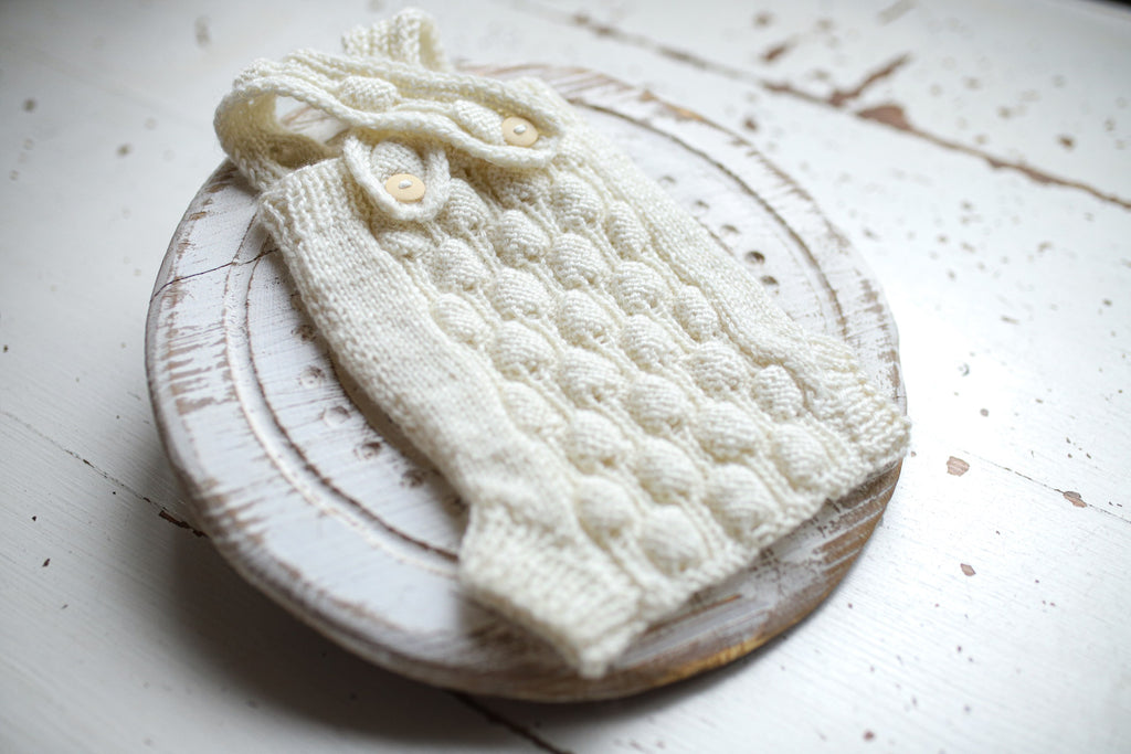 Knitted jumpsuit and bonnet for newborn, knitted set for newborn, newborn clothes, newborn photo shoot set, newborn photo shoot clothes, baby shower gift