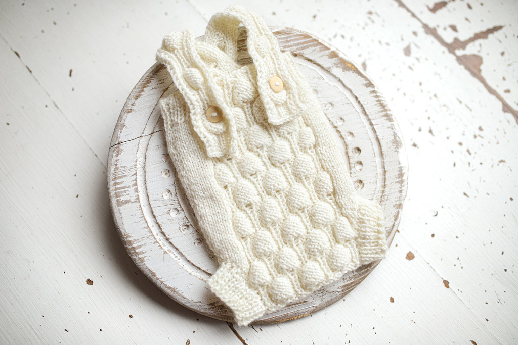 Knitted jumpsuit and bonnet for newborn, knitted set for newborn, newborn clothes, newborn photo shoot set, newborn photo shoot clothes, baby shower gift
