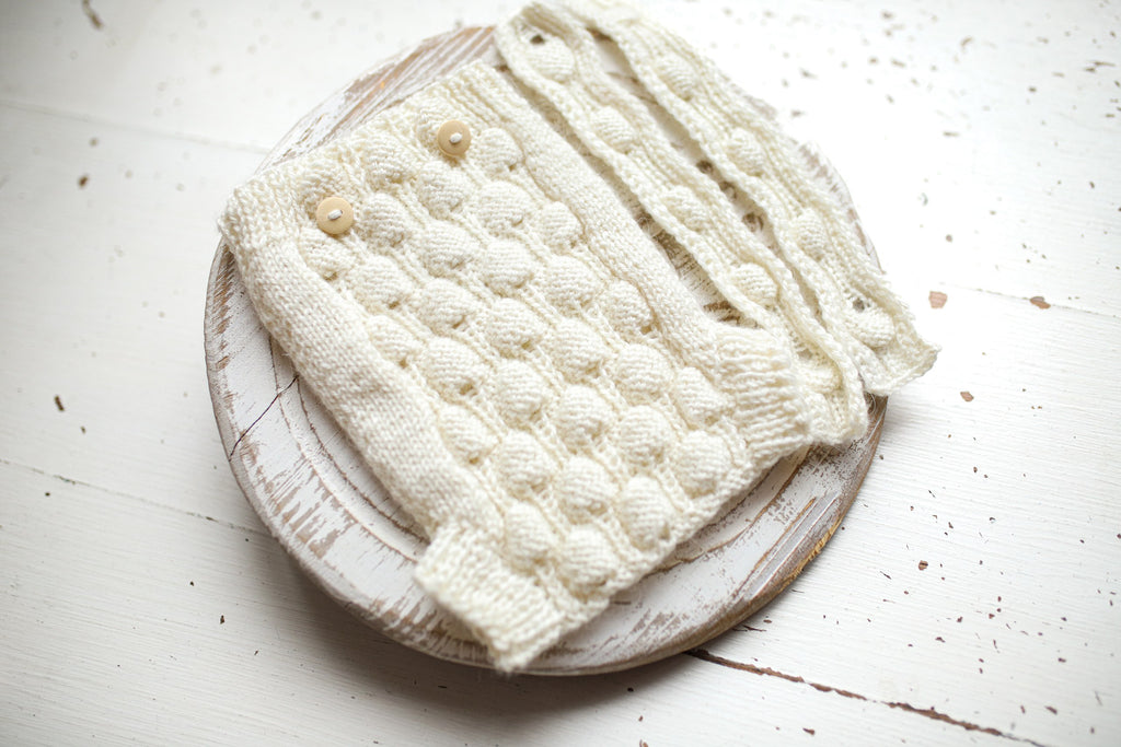 Knitted jumpsuit and bonnet for newborn, knitted set for newborn, newborn clothes, newborn photo shoot set, newborn photo shoot clothes, baby shower gift