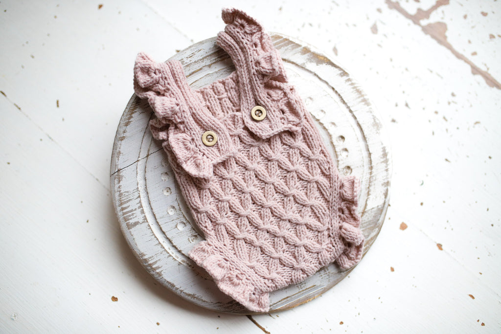 Knitted newborn set, knitted newborn jumpsuit, newborn hat, newborn clothing set, newborn cap, newborn photo shoot, maternity gift, knitted accessories for newborn photo shoot