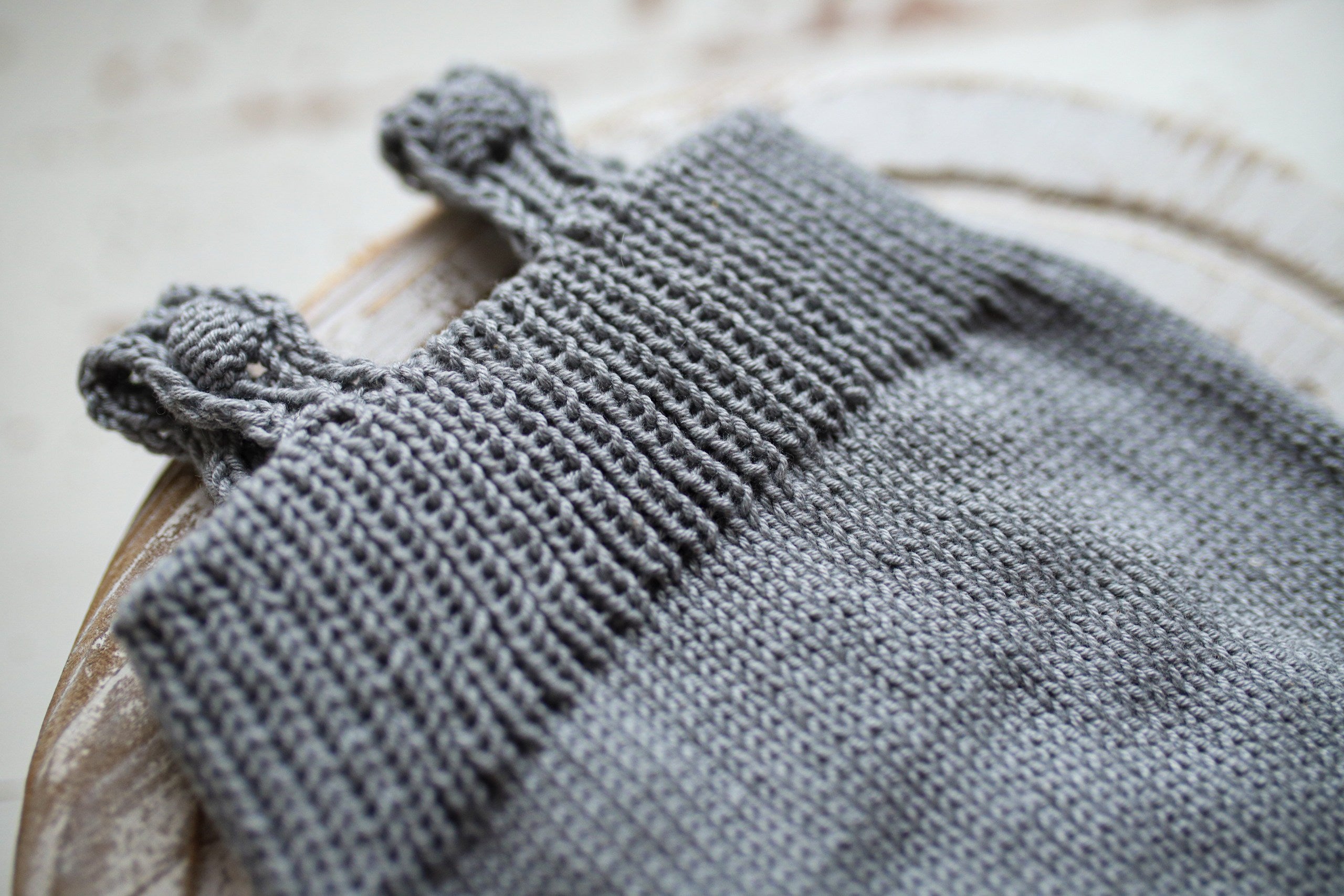 Knitted jumpsuit and headband, newborn photo shoot prop set, newborn girl photo shoot clothes, maternity gift