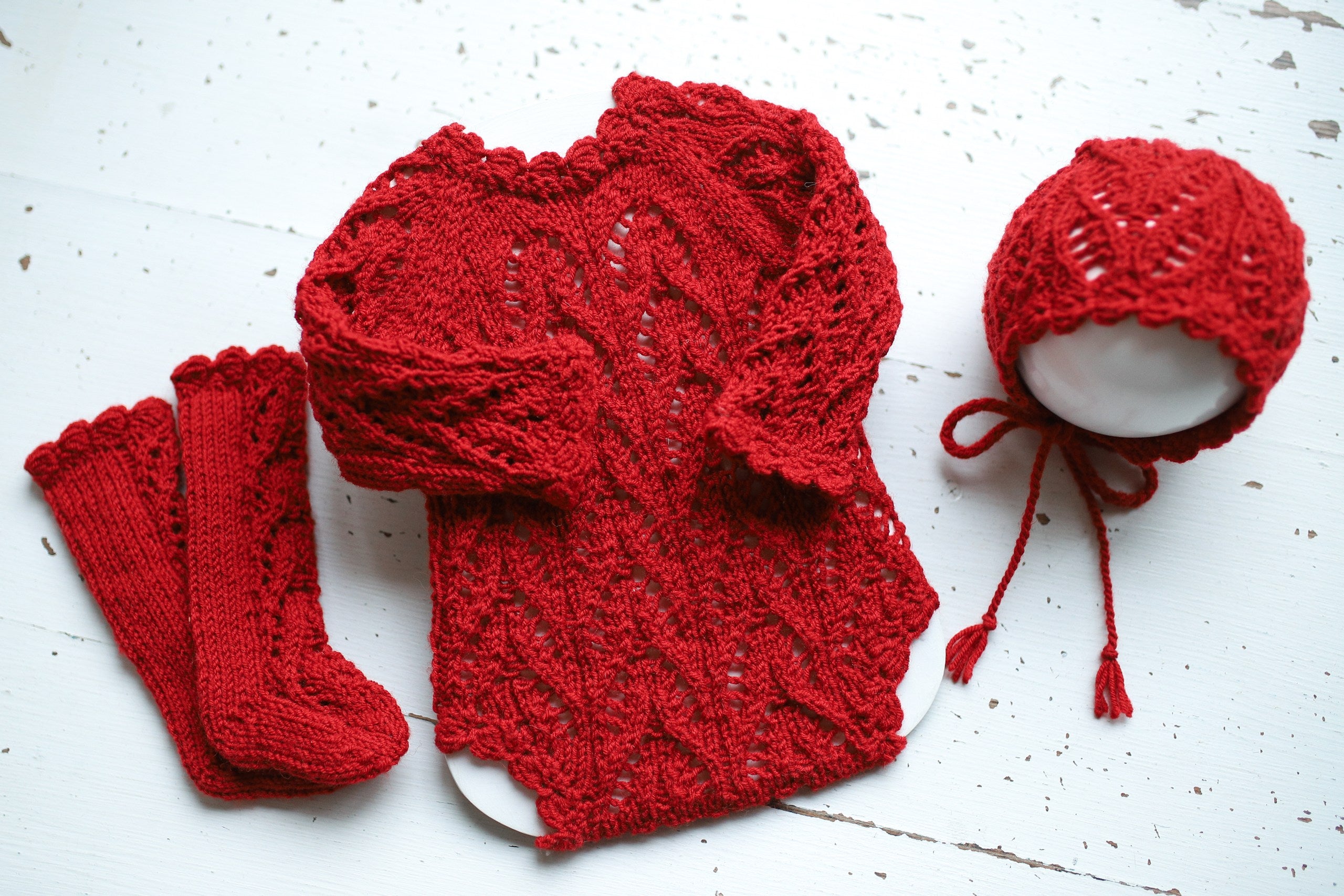 Knitted newborn set, knitted newborn jumpsuit, newborn hat, newborn clothing set, newborn cap, newborn photo shoot, maternity gift, knitted accessories for newborn photo shoot