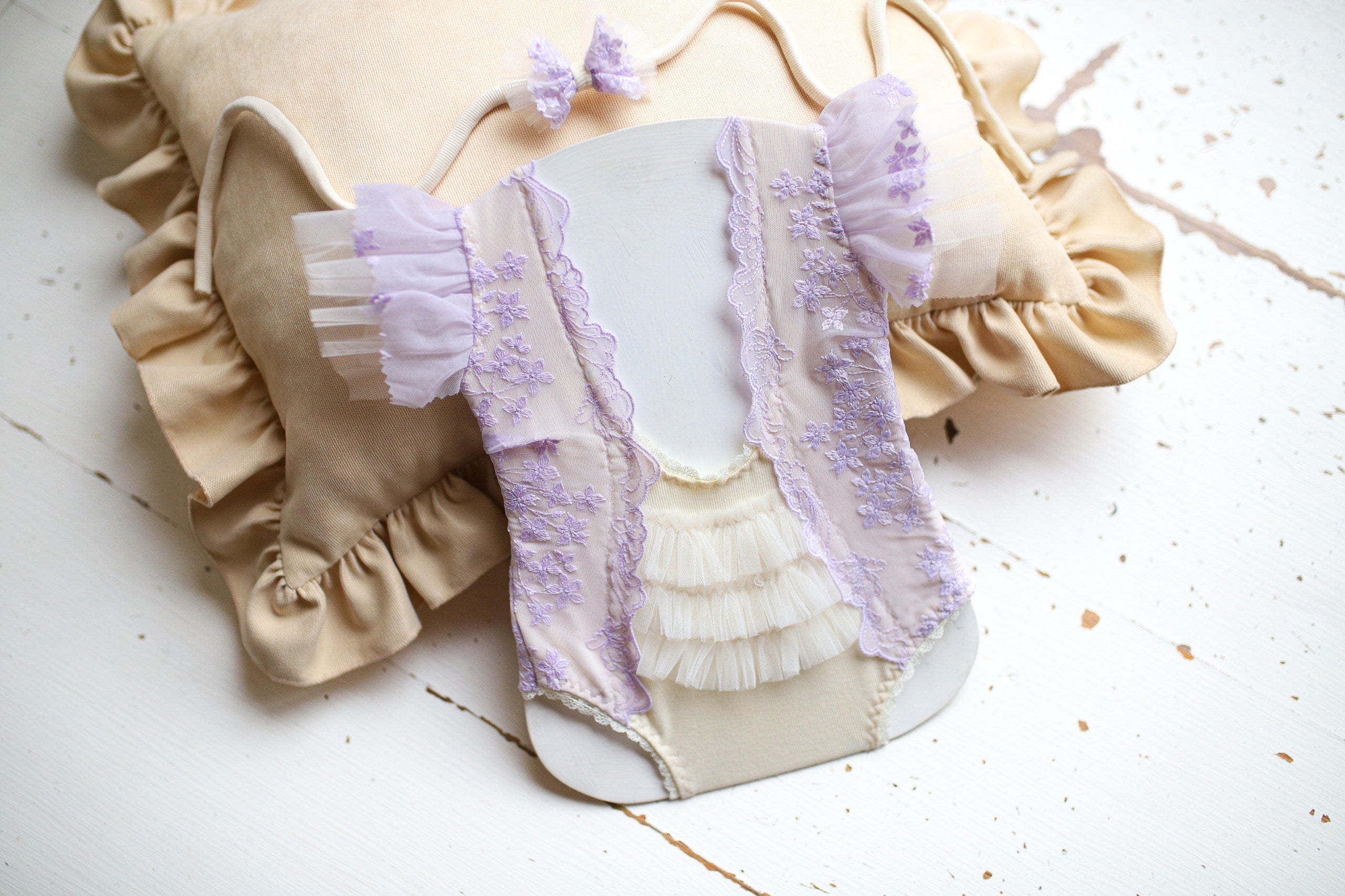 Newborn baby girl photoshoot outfit, Newborn baby girl jumpsuit and headband, Newborn outfit, Newborn photoshoot props, Newborn photo props, Maternity gift