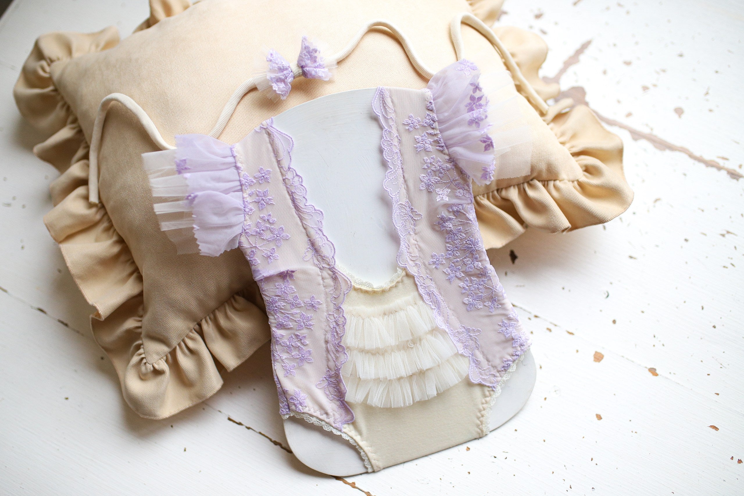 Newborn baby girl photoshoot outfit, Newborn baby girl jumpsuit and headband, Newborn outfit, Newborn photoshoot props, Newborn photo props, Maternity gift