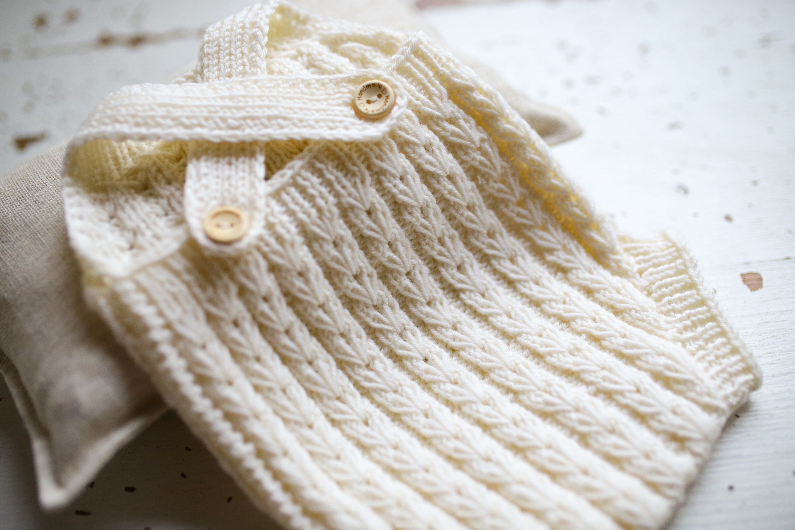 Neutral newborn photo shoot romper, cotton knit baby outfit, newborn photo shoot props, gender neutral baby photo shoot outfit, baby shower gift.