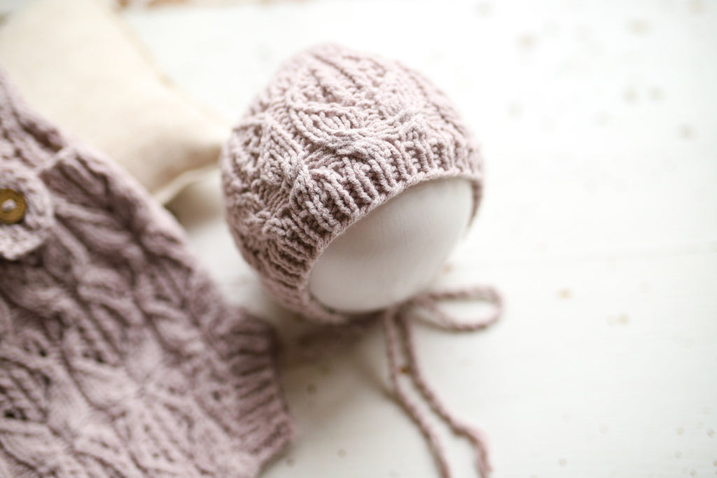 Knitted jumpsuit and bonnet, newborn photo shoot props set, newborn girl photo shoot outfit, newborn props, baby shower gift