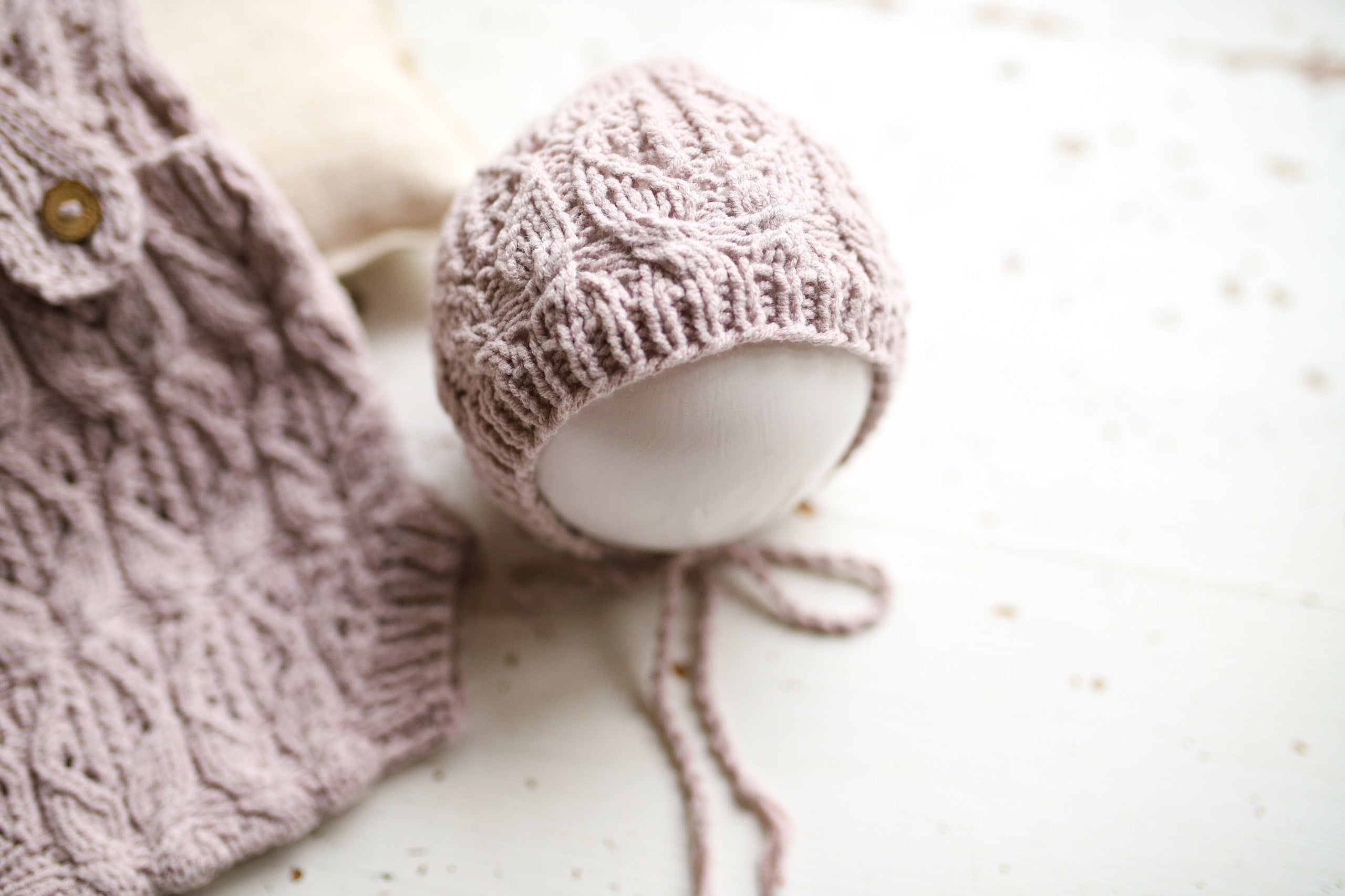 Knitted jumpsuit and bonnet, newborn photo shoot props set, newborn girl photo shoot outfit, newborn props, baby shower gift