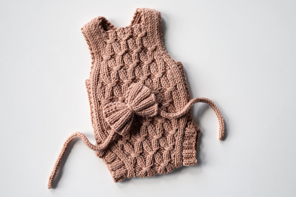 Knitted jumpsuit and headband, newborn photo shoot prop set, newborn girl photo shoot clothes, maternity gift