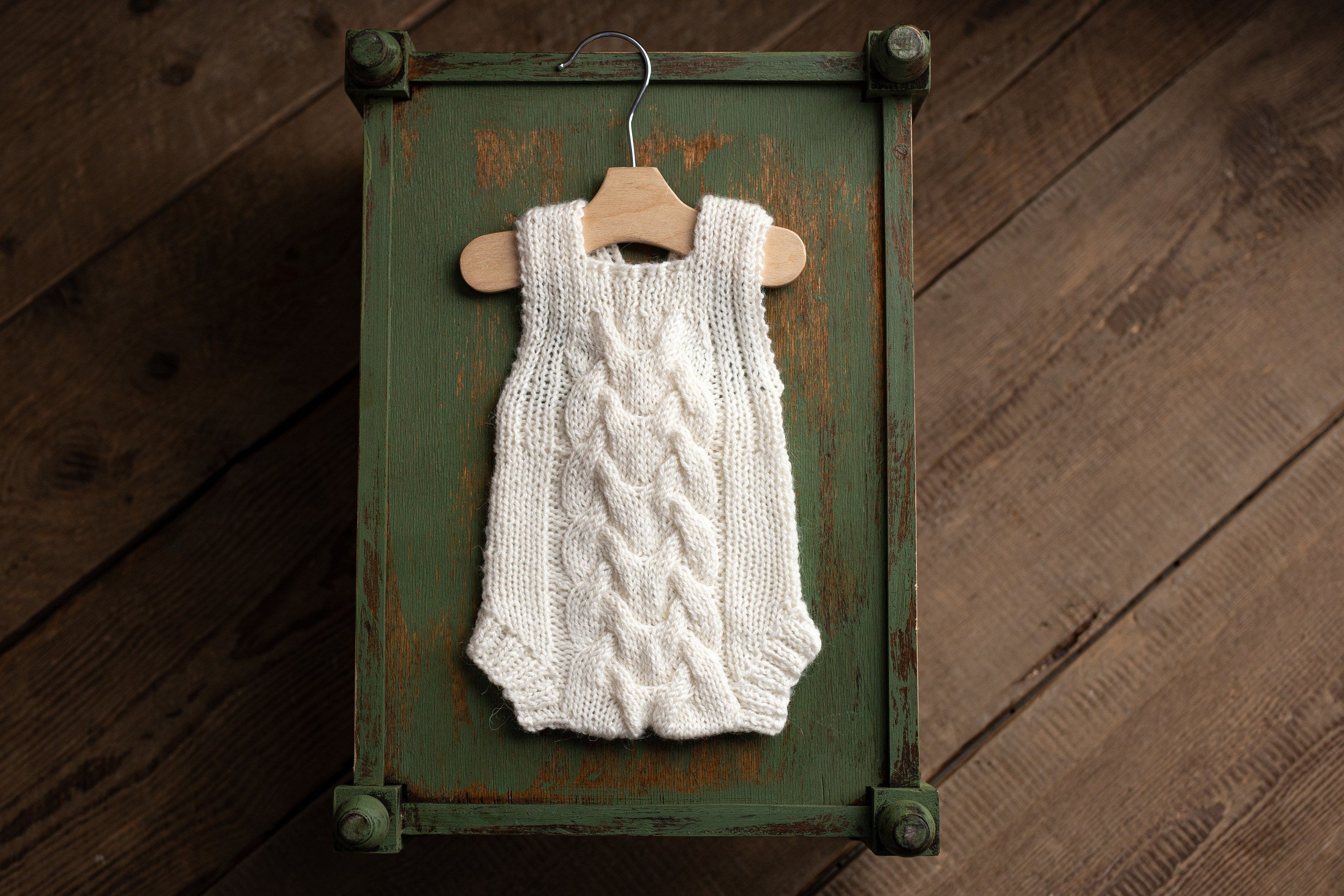 Knitted jumpsuit and bonnet, newborn photo shoot props set, newborn girl photo shoot outfit, maternity gift, newborn props