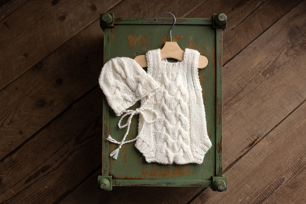 Knitted jumpsuit and bonnet, newborn photo shoot props set, newborn girl photo shoot outfit, maternity gift, newborn props