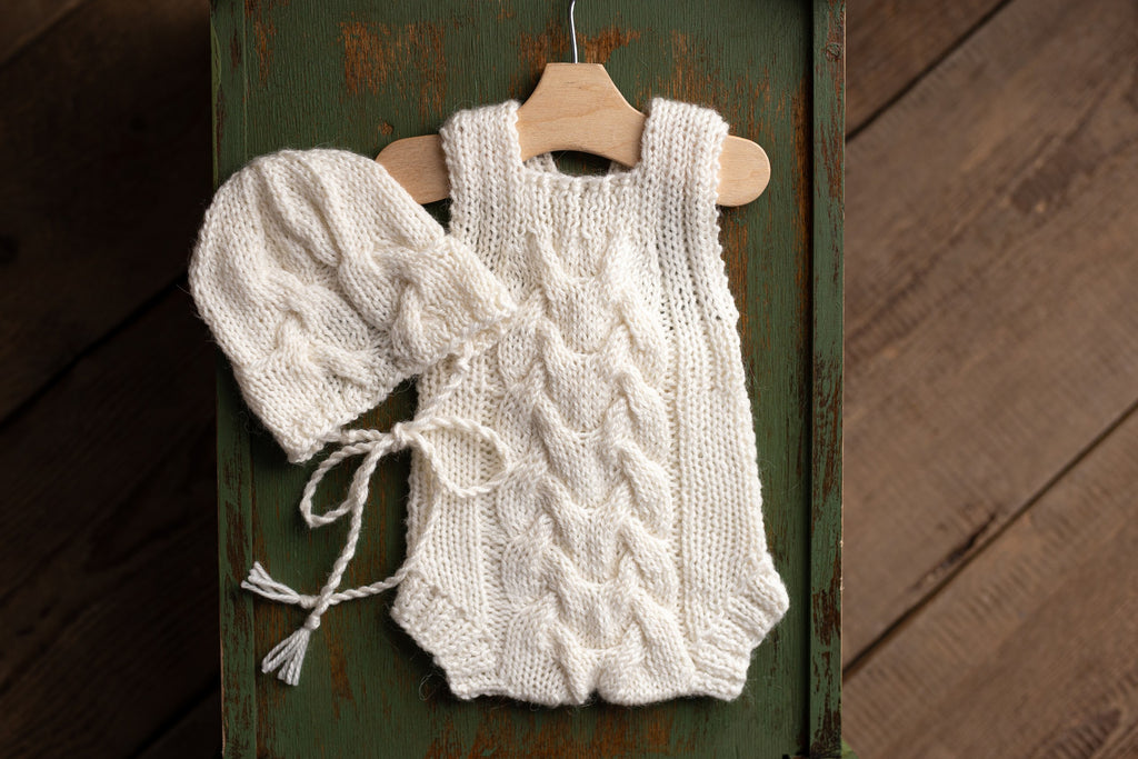 Knitted jumpsuit and bonnet, newborn photo shoot props set, newborn girl photo shoot outfit, maternity gift, newborn props