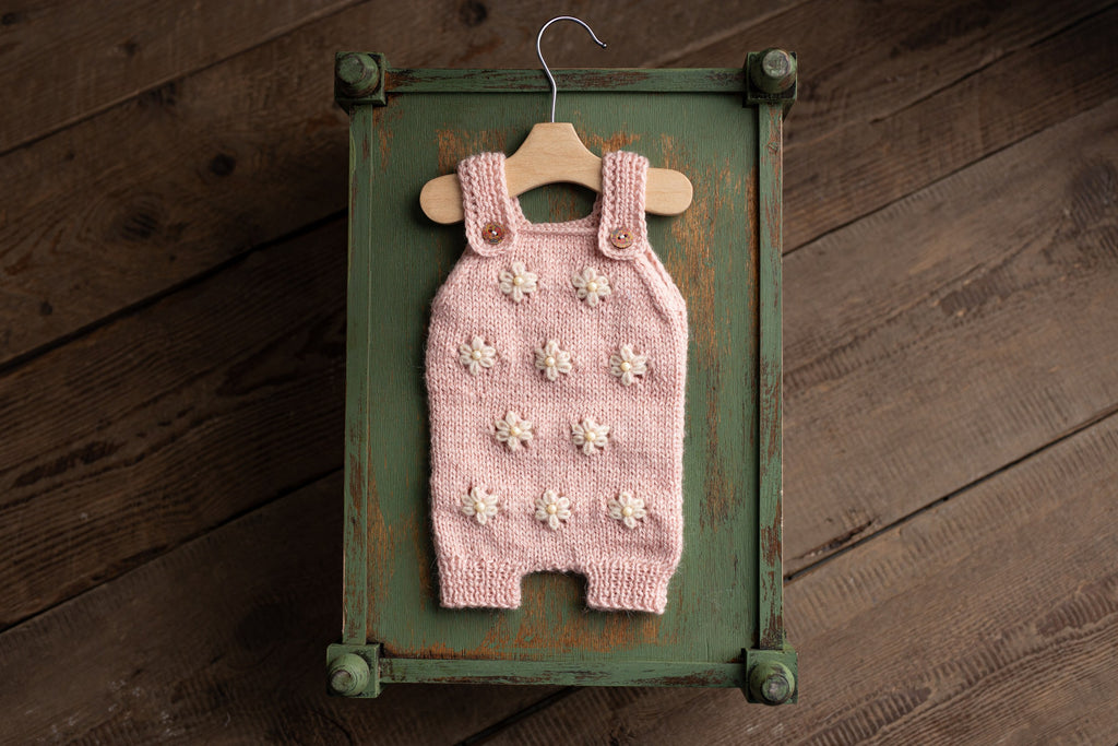 Knitted baby girl jumpsuit, newborn girl photo shoot props, newborn girl photo shoot outfit, maternity gift, knitted baby girl outfit, coming home outfit