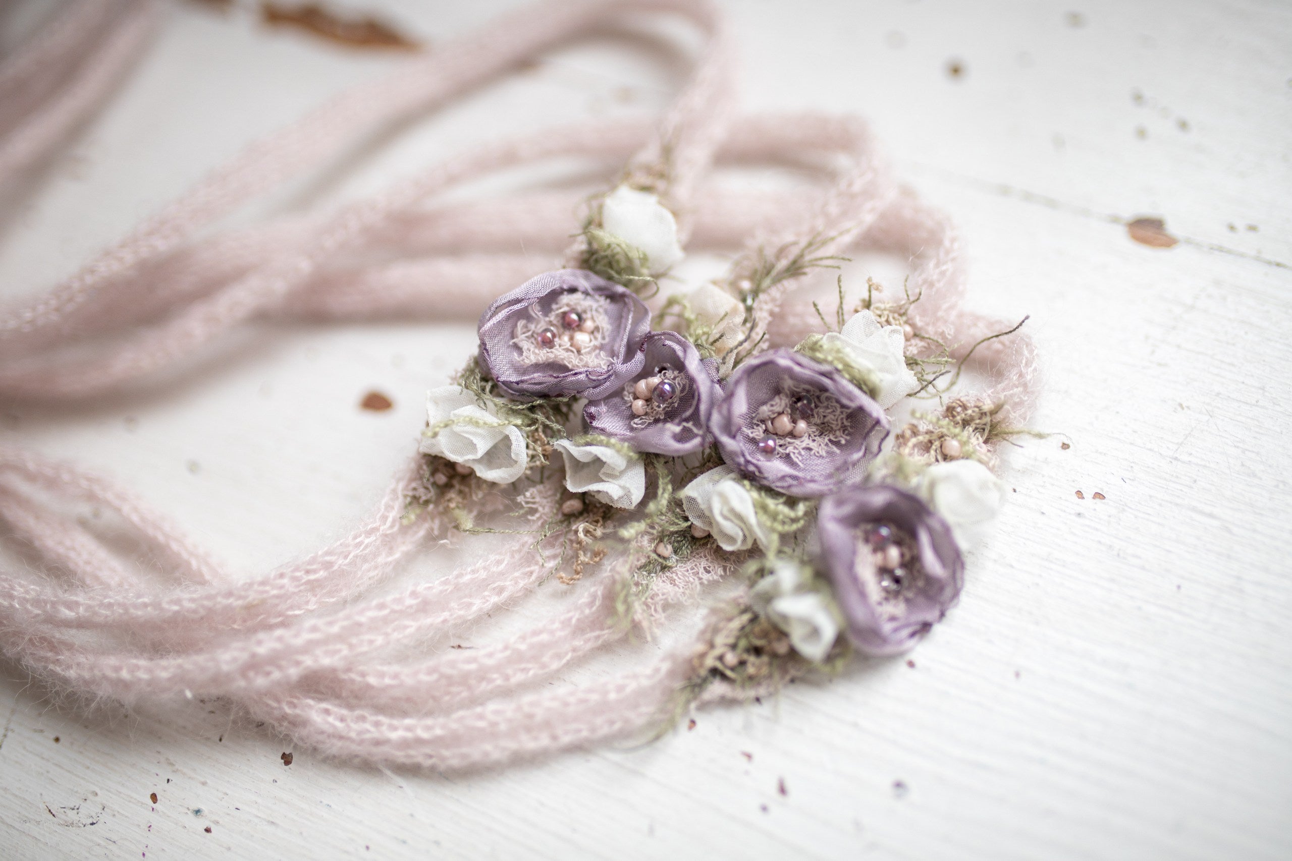 Newborn baby girl lace headband, dainty baby headband, newborn flower accessory, newborn photo shoot props, delicate flower headband