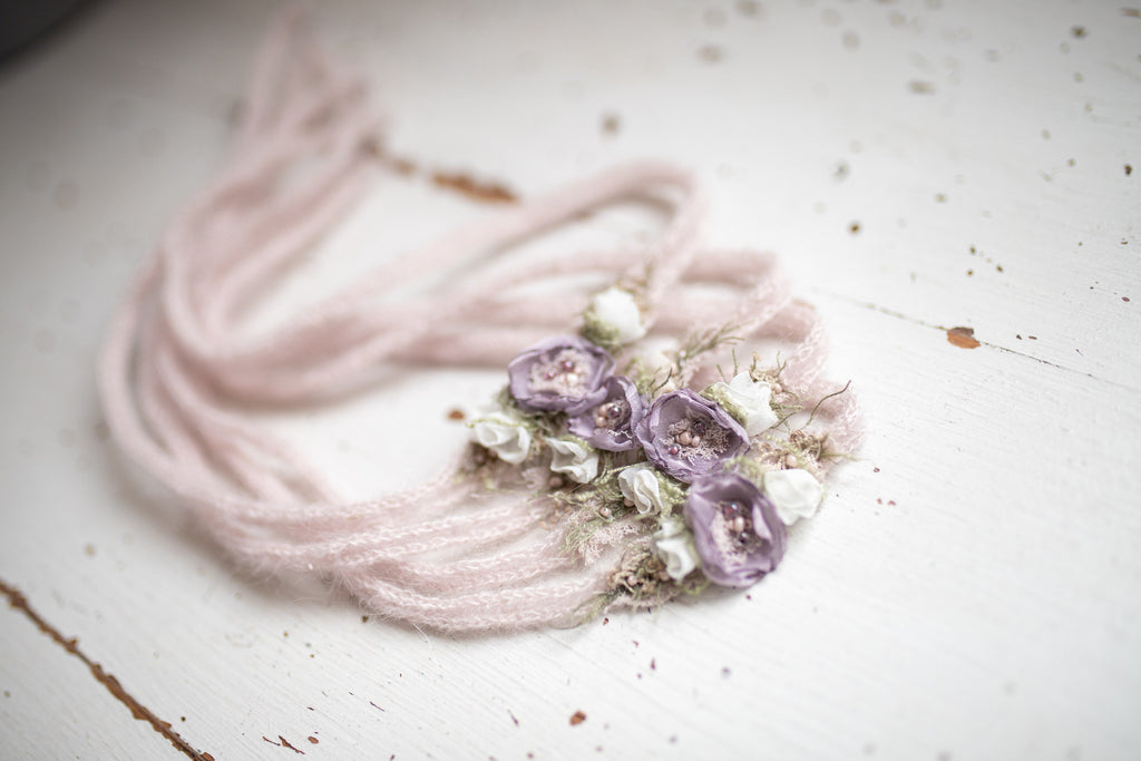 Newborn baby girl lace headband, dainty baby headband, newborn flower accessory, newborn photo shoot props, delicate flower headband