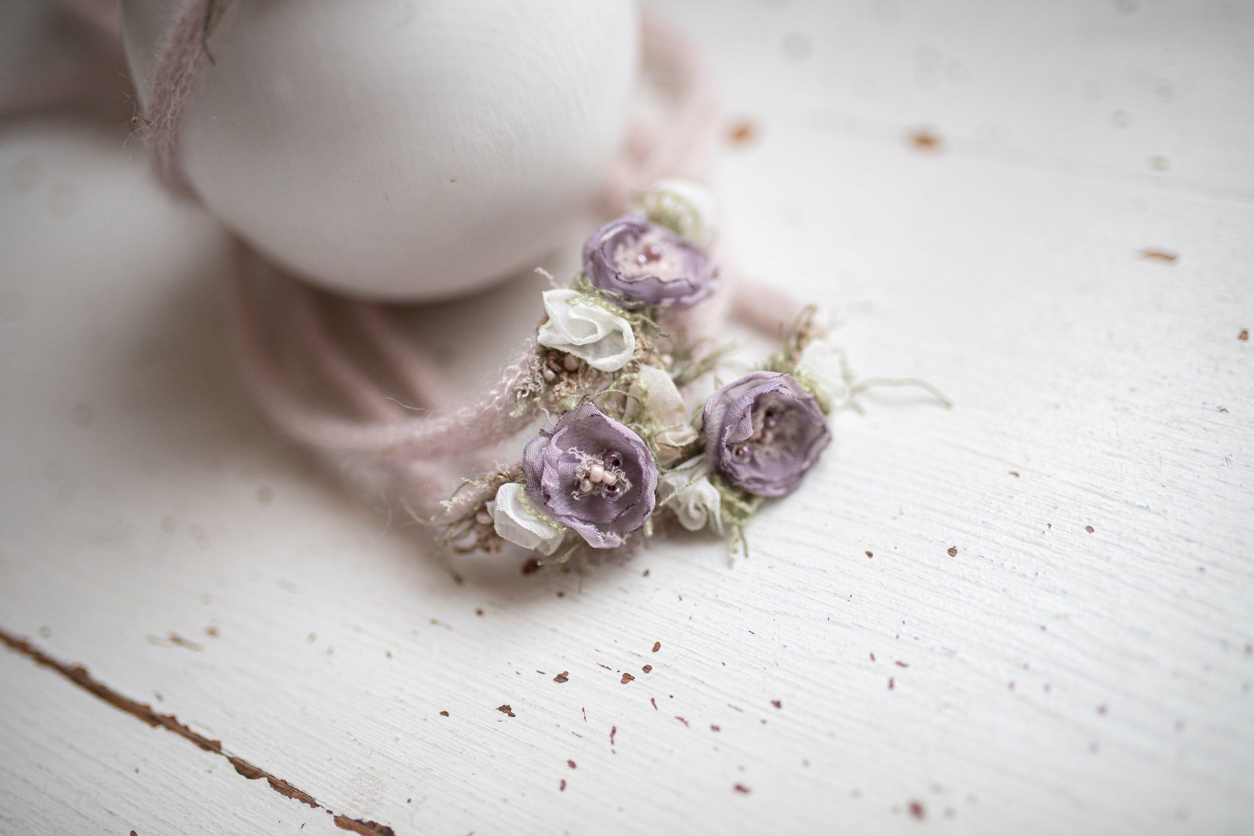 Newborn baby girl lace headband, dainty baby headband, newborn flower accessory, newborn photo shoot props, delicate flower headband