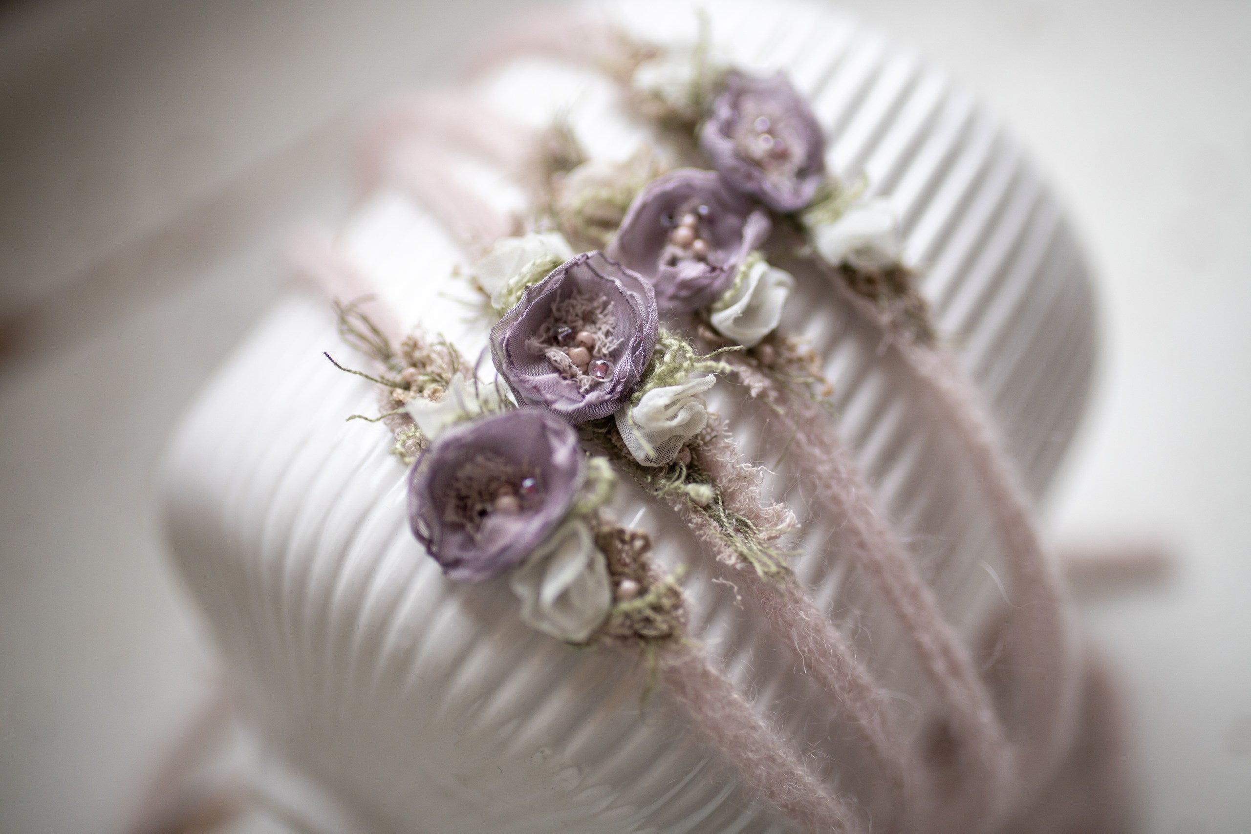 Newborn baby girl lace headband, dainty baby headband, newborn flower accessory, newborn photo shoot props, delicate flower headband