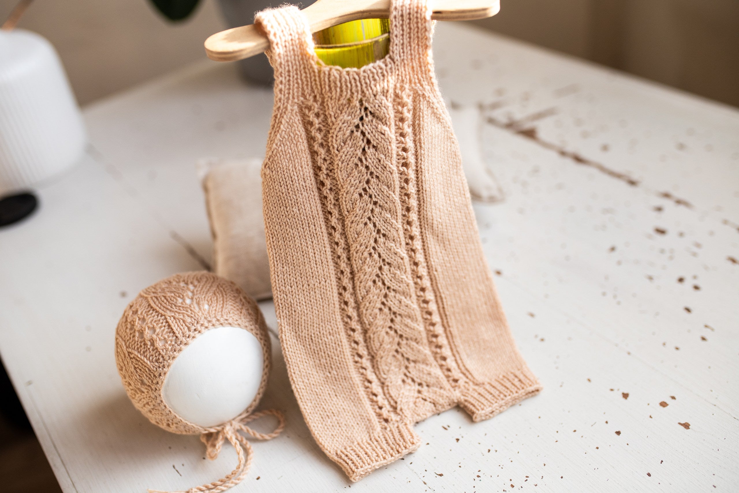 Merino Wool Newborn Romper and Bonnet Set, Gender Neutral Outfit, Hand Knitted Newborn Photo Prop, Hospital Discharge Outfit, Newborn Prop, Baby Shower Gift