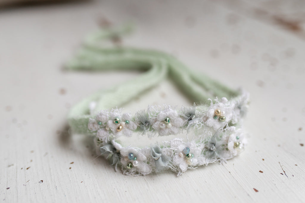 Newborn baby girl lace headband, newborn boho headband, ivory baby girl floral headband, newborn flower accessory, newborn photo props, flower headband