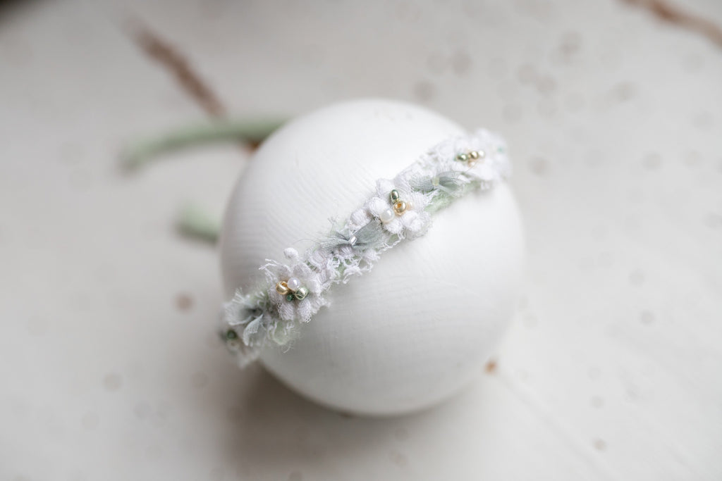 Newborn baby girl lace headband, newborn boho headband, ivory baby girl floral headband, newborn flower accessory, newborn photo props, flower headband