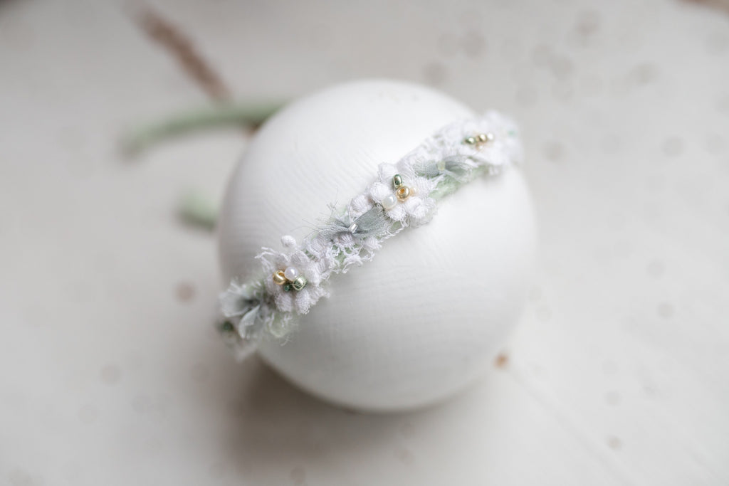 Newborn baby girl lace headband, newborn boho headband, ivory baby girl floral headband, newborn flower accessory, newborn photo props, flower headband