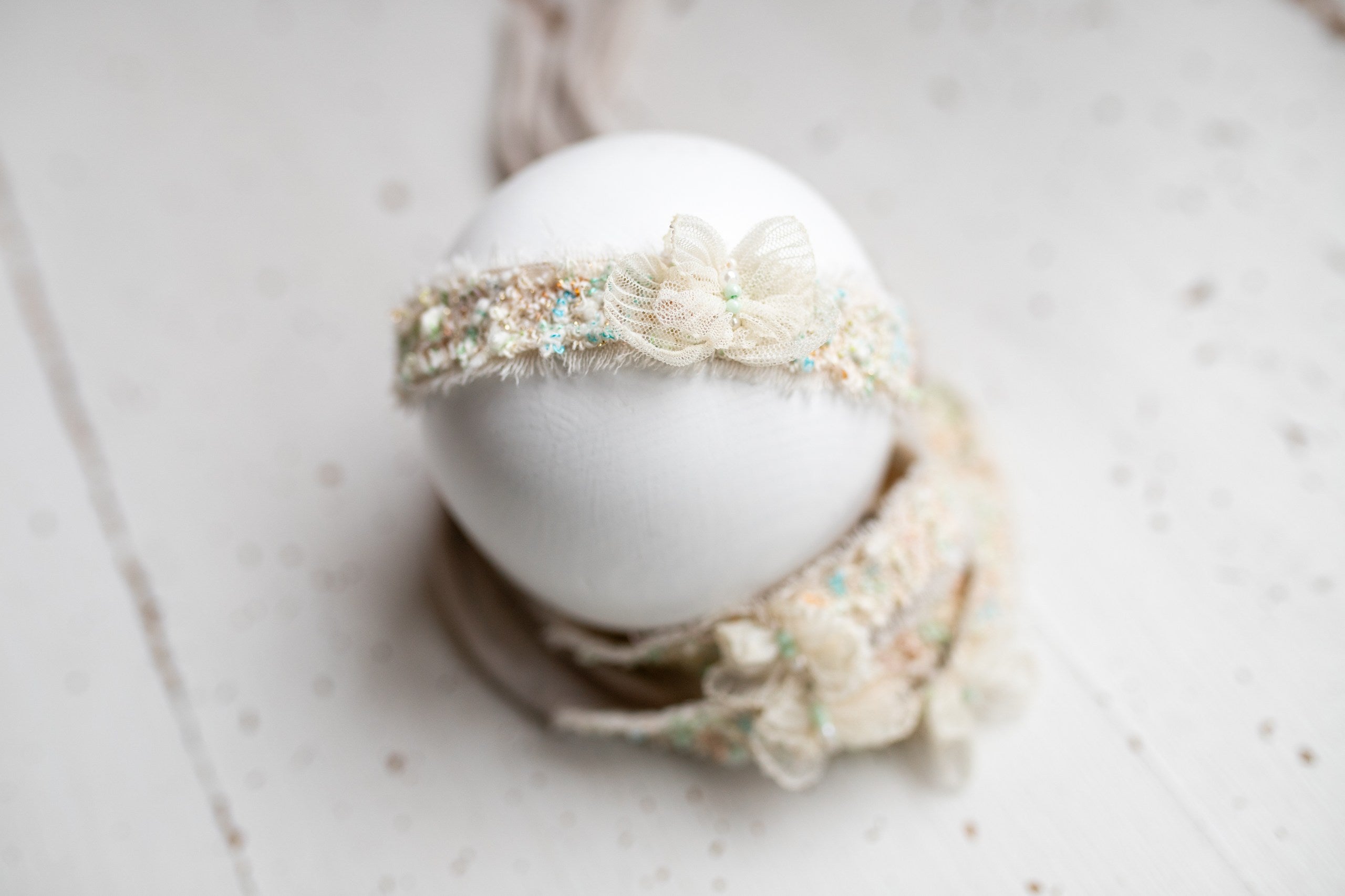 Newborn Photo Shoot Headband, Neutral Lace Headband, Baby Girl Photo Shoot Props, Soft Newborn Headband, Newborn Photo Shoot Accessory