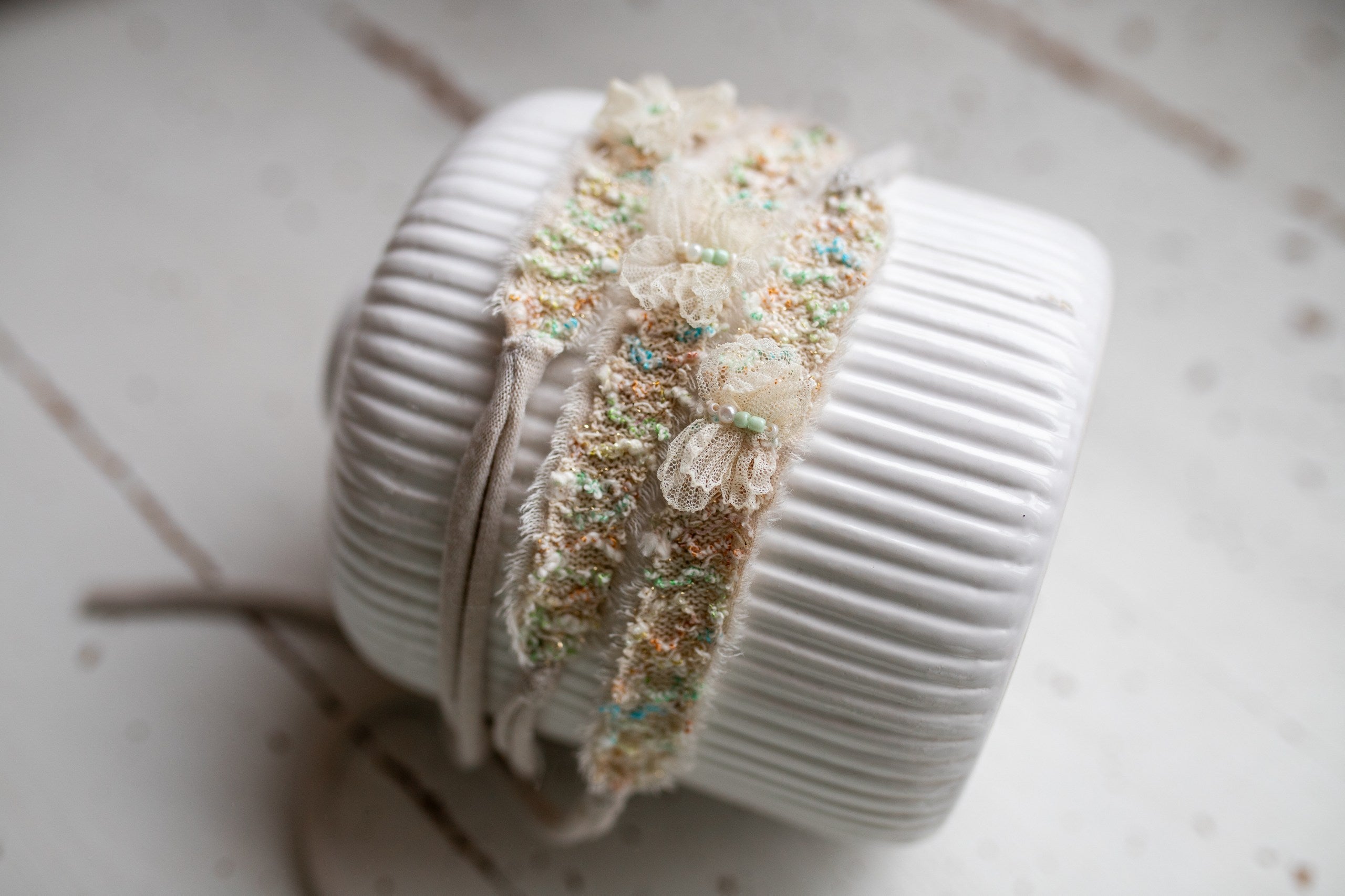 Newborn Photo Shoot Headband, Neutral Lace Headband, Baby Girl Photo Shoot Props, Soft Newborn Headband, Newborn Photo Shoot Accessory