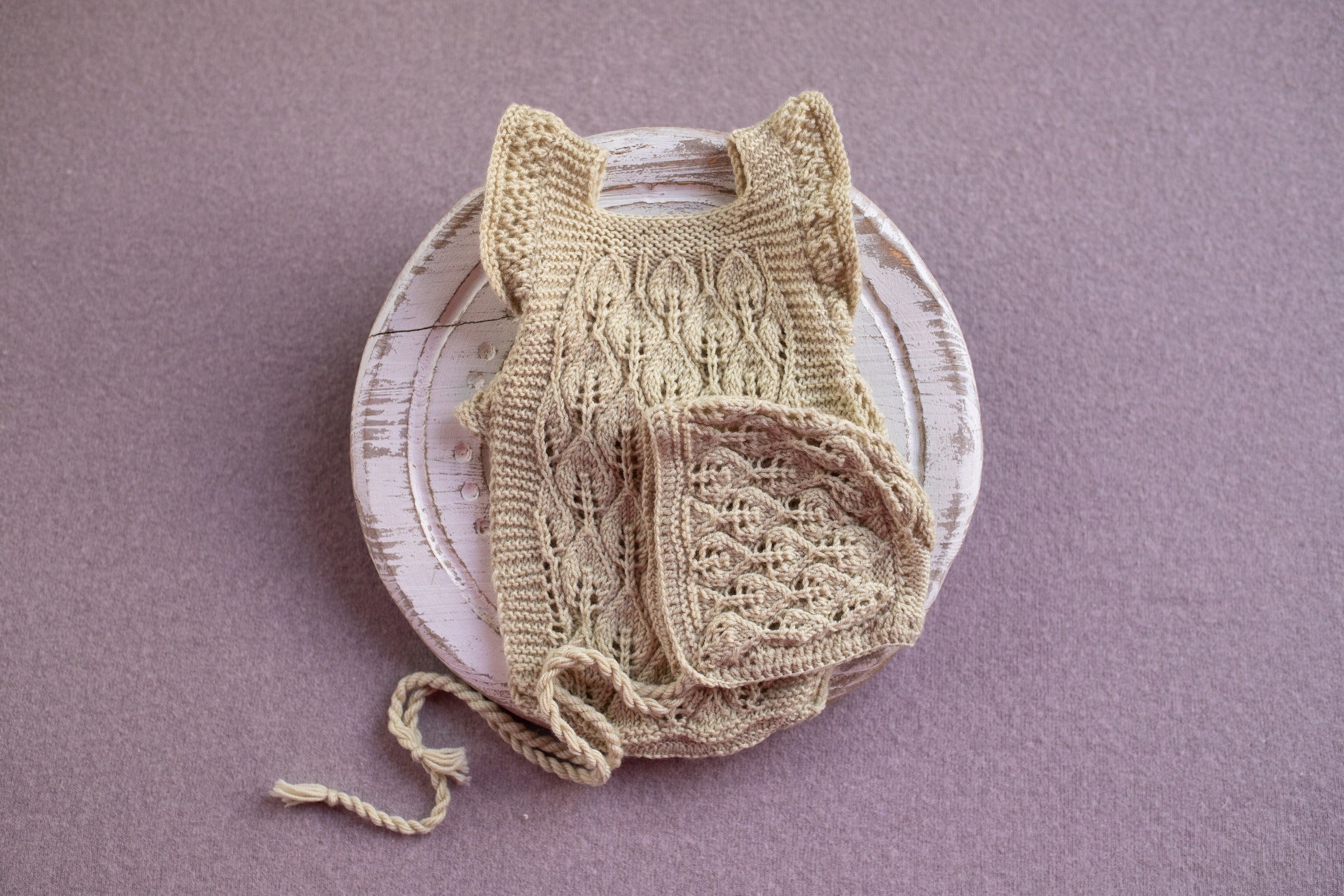 Knitted jumpsuit and bonnet, newborn photo shoot props set, newborn girl photo shoot outfit, maternity gift, newborn props