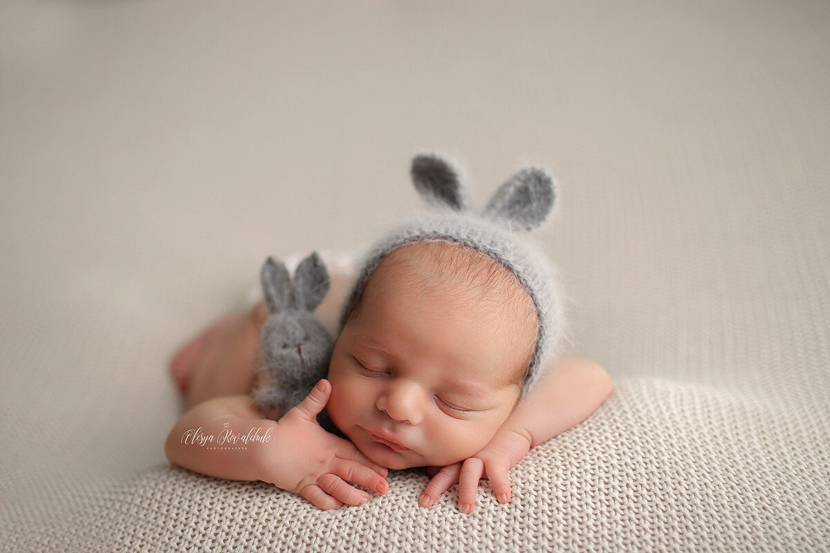 Newborn Knit Bunny Outfit with Toy, Newborn Bunny Hat, Newborn Photography Props Set,Newborn Bunny Outfit,Newborn Photo Props,Knitted Outfit