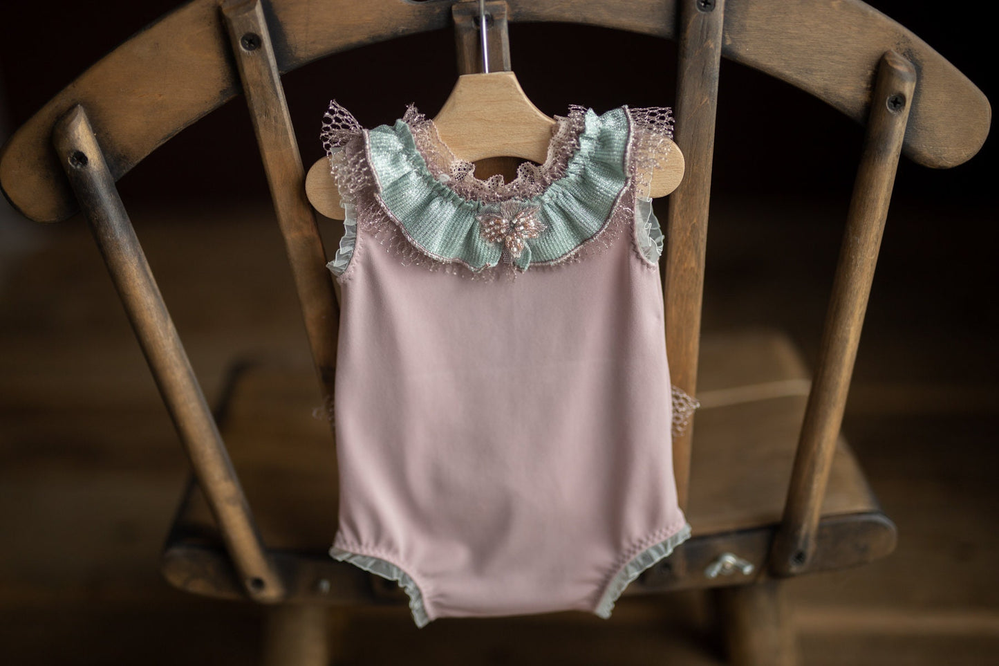 Photo outfit Baby Girl lace romper,Newborn Lace Romper, Newborn Girl Outfit, Newborn Photography Props,Newborn Photo Props,Pregnancy gift