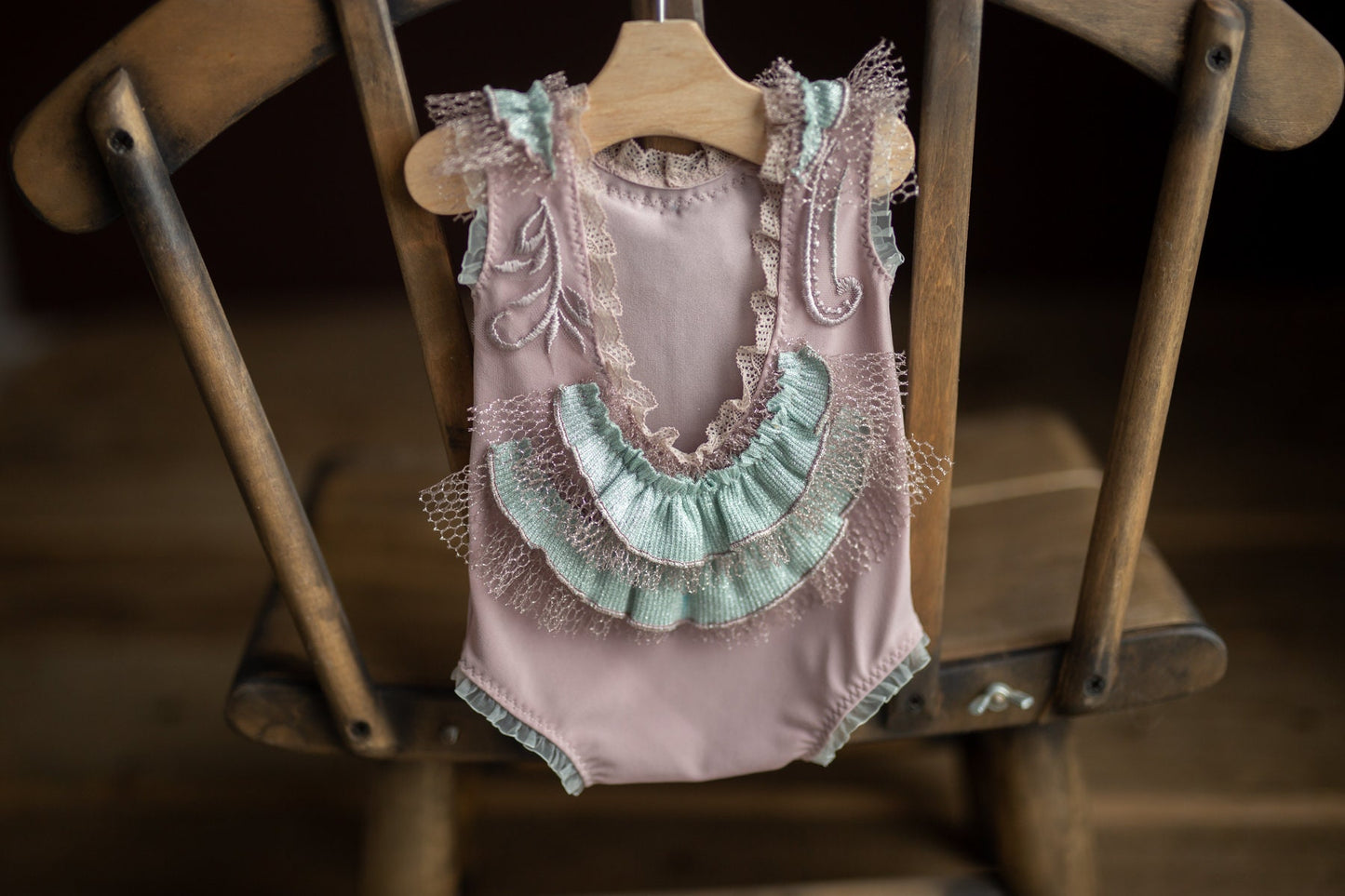 Photo outfit Baby Girl lace romper,Newborn Lace Romper, Newborn Girl Outfit, Newborn Photography Props,Newborn Photo Props,Pregnancy gift
