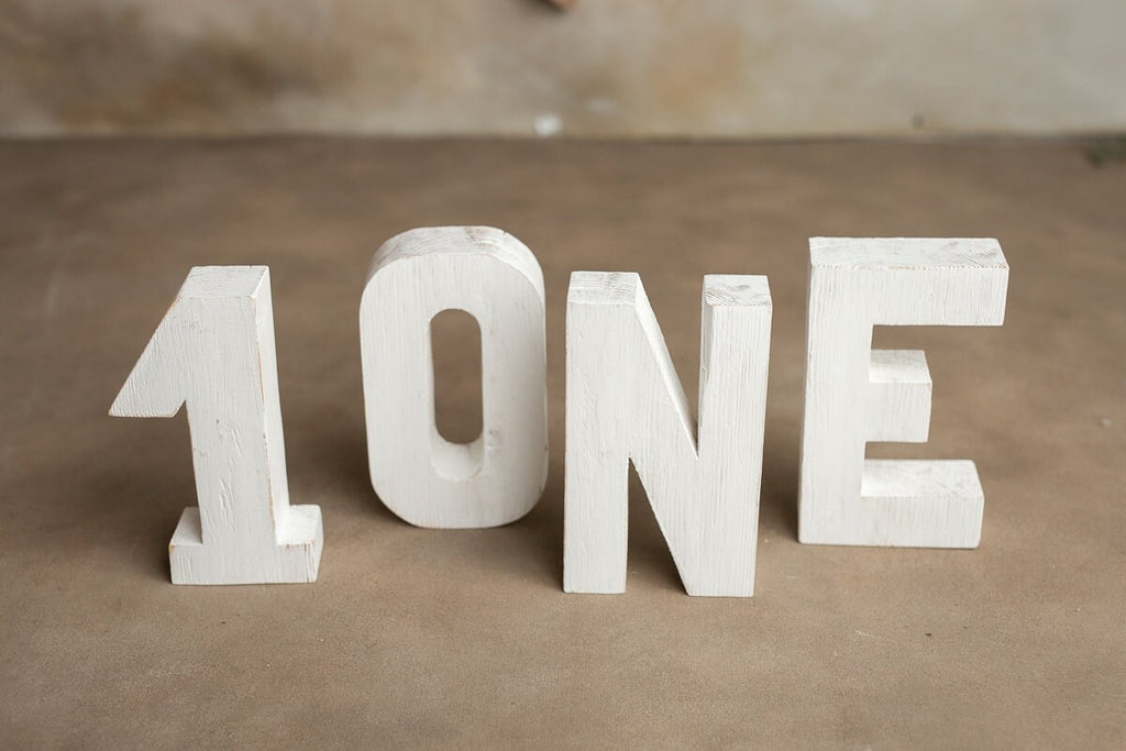 Wooden ONE Sign for First Birthday Decor,ONE Photo Prop,Sitter Girl Outfit,1st birthday photo prop,first birthday photo props