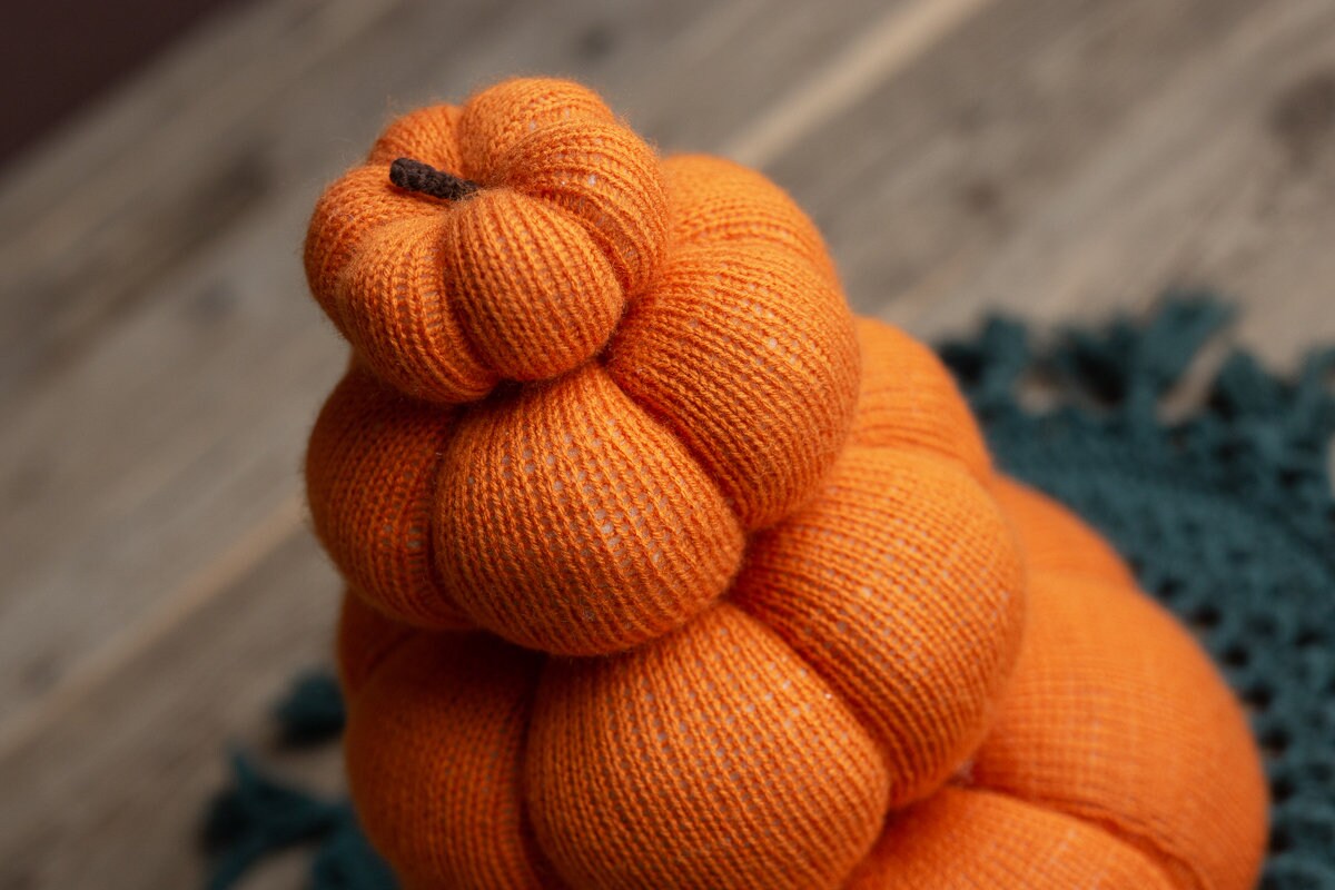 Newborn Knit Pumpkins Toys, Newborn Pumpkin Decor, Pumpkins Fall Decor Autumn,Knitted Newborn Photography Props Set, Newborn Photo Props