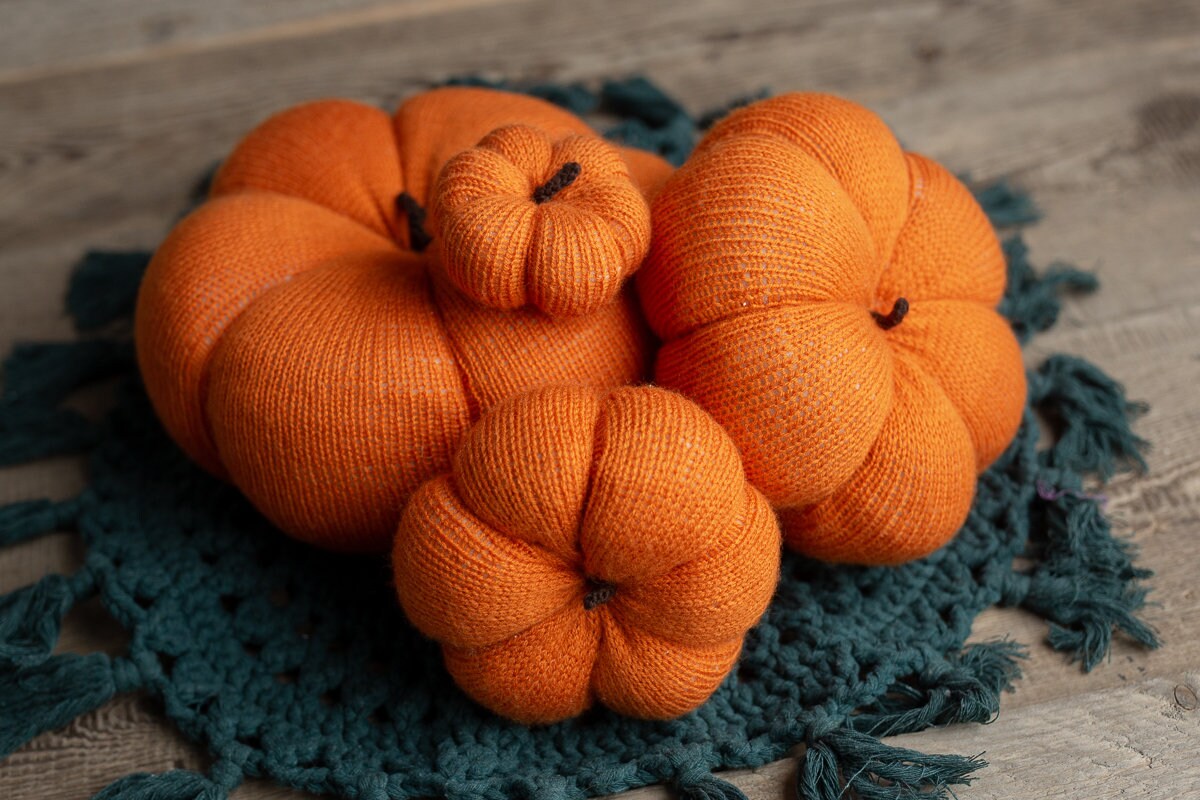 Newborn Knit Pumpkins Toys, Newborn Pumpkin Decor, Pumpkins Fall Decor Autumn,Knitted Newborn Photography Props Set, Newborn Photo Props