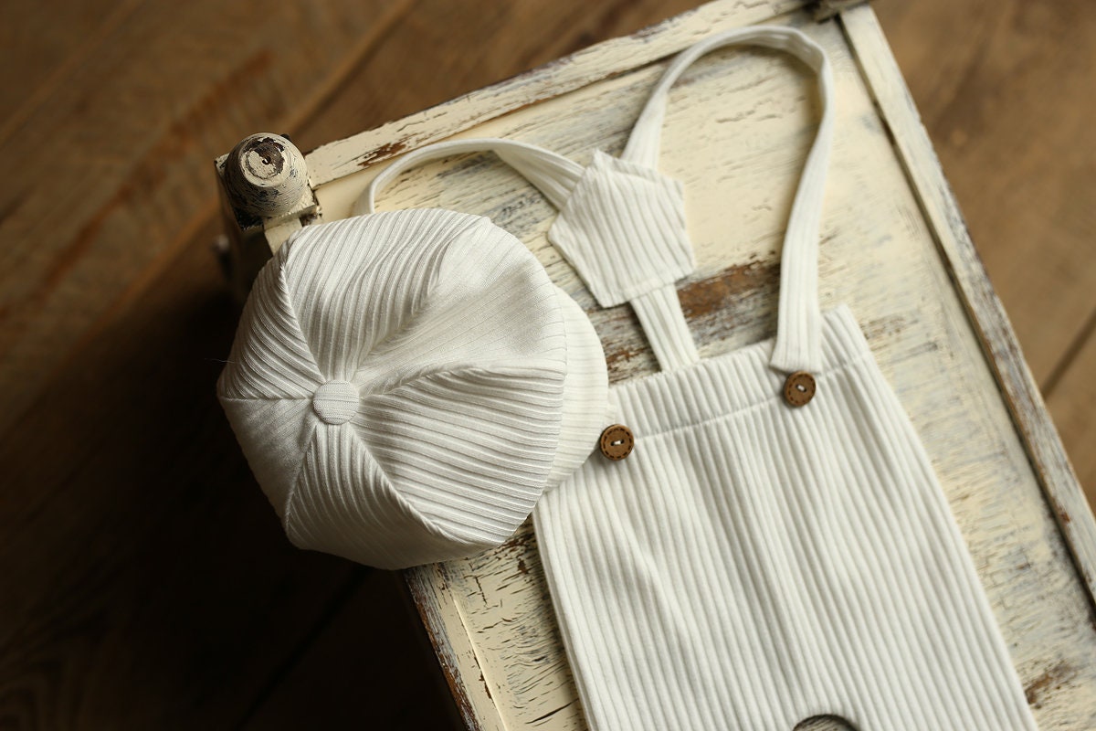 Newborn boy Romper & hat,Newborn Photography props,Newborn Photo Props,Newborn Outfit Boy,newborn prop set,Newborn baby gift,Pregnancy gift