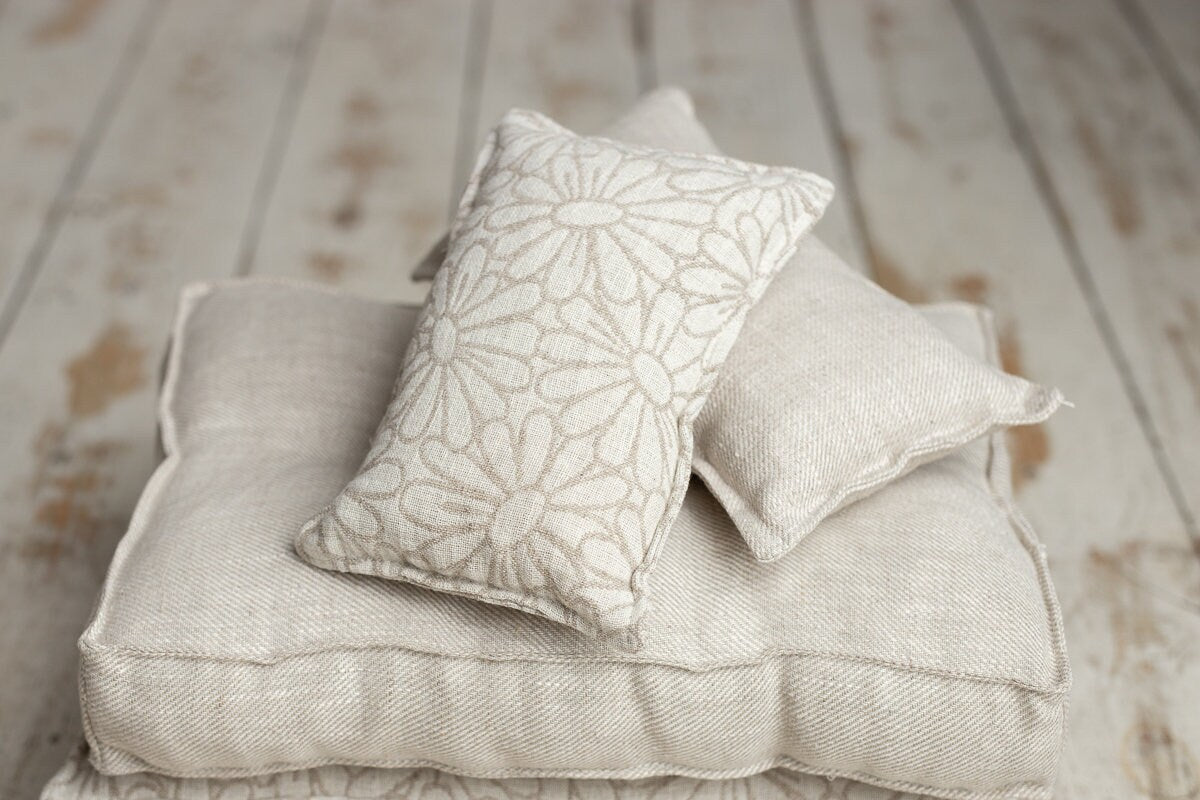 Newborn linen Posing Bed and Pillow, Newborn Floor Poser Pillow, Newborn Bedding Prop, Newborn Photography Props Bed, Newborn Posing Pillow