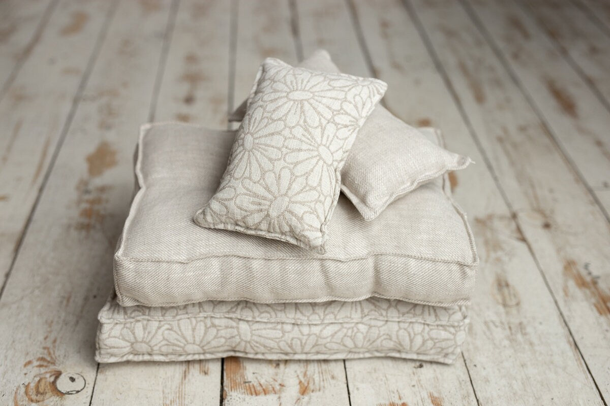 Newborn linen Posing Bed and Pillow, Newborn Floor Poser Pillow, Newborn Bedding Prop, Newborn Photography Props Bed, Newborn Posing Pillow