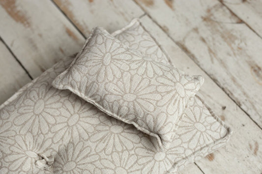 Newborn linen Posing Bed and Pillow, Newborn Floor Poser Pillow, Newborn Bedding Prop, Newborn Photography Props Bed, Newborn Posing Pillow