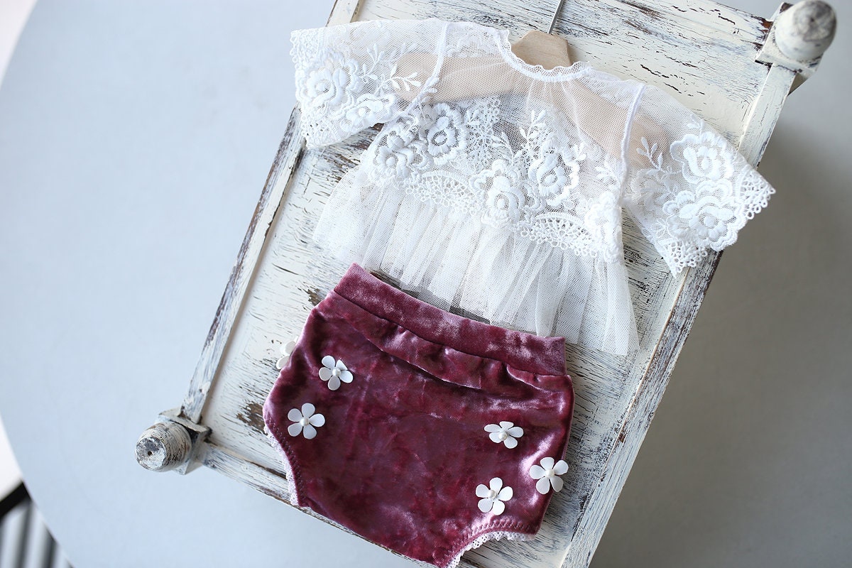Photo outfit Baby Girl lace romper,Newborn Lace Romper, Newborn Girl Outfit, Newborn Photography Props,Newborn Photo Props,Pregnancy gift