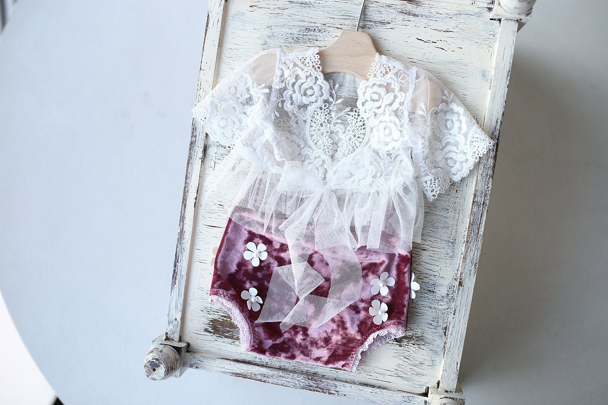Photo outfit Baby Girl lace romper,Newborn Lace Romper, Newborn Girl Outfit, Newborn Photography Props,Newborn Photo Props,Pregnancy gift