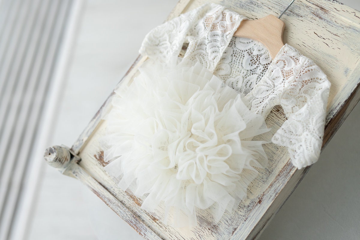 White lace romper for newborn girl photography outfit,Newborn Romper,Newborn Outfit,Newborn romper with Headband,Newborn Photography Prop