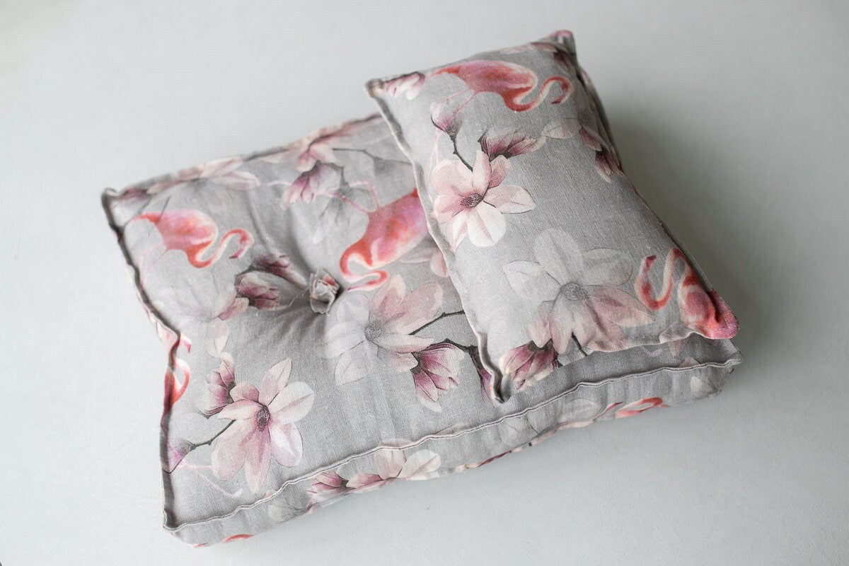 Newborn linen Posing Pillow for Bed & Pillow,Newborn Floor Poser Pillow,Newborn Bedding Prop,Newborn Photography Prop,Newborn Posing Pillow