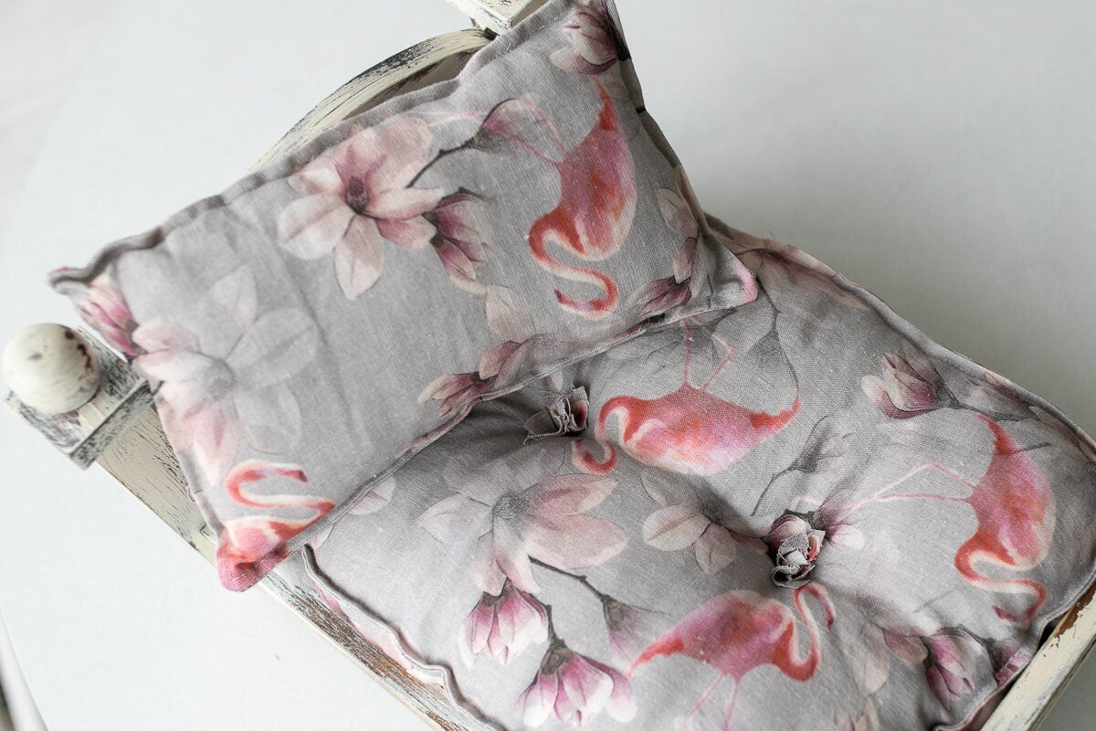 Newborn linen Posing Pillow for Bed & Pillow,Newborn Floor Poser Pillow,Newborn Bedding Prop,Newborn Photography Prop,Newborn Posing Pillow